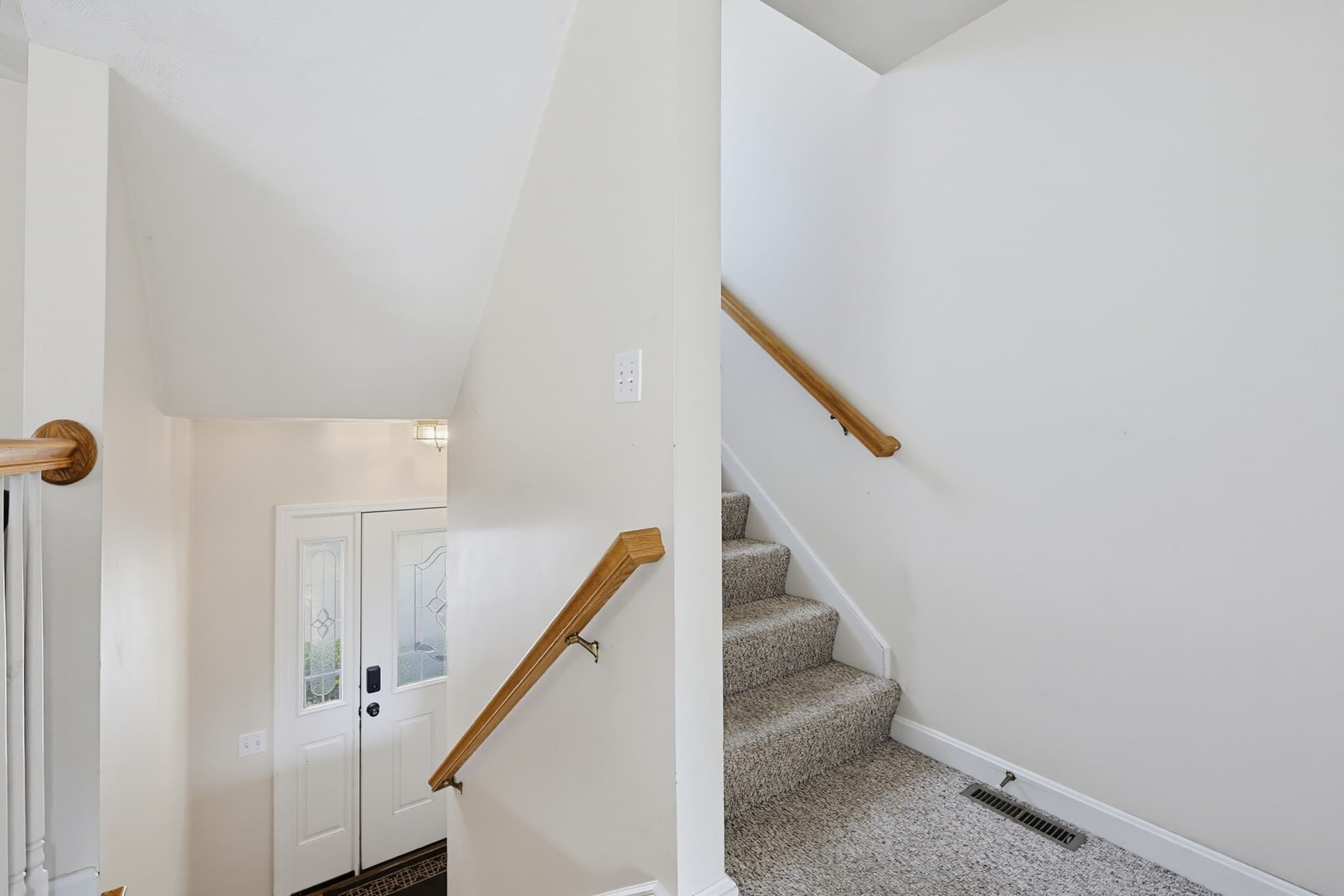 Condominium at 37 Dennis St # 5, Attleboro MA 02703, Attleboro, photo 17 of 38