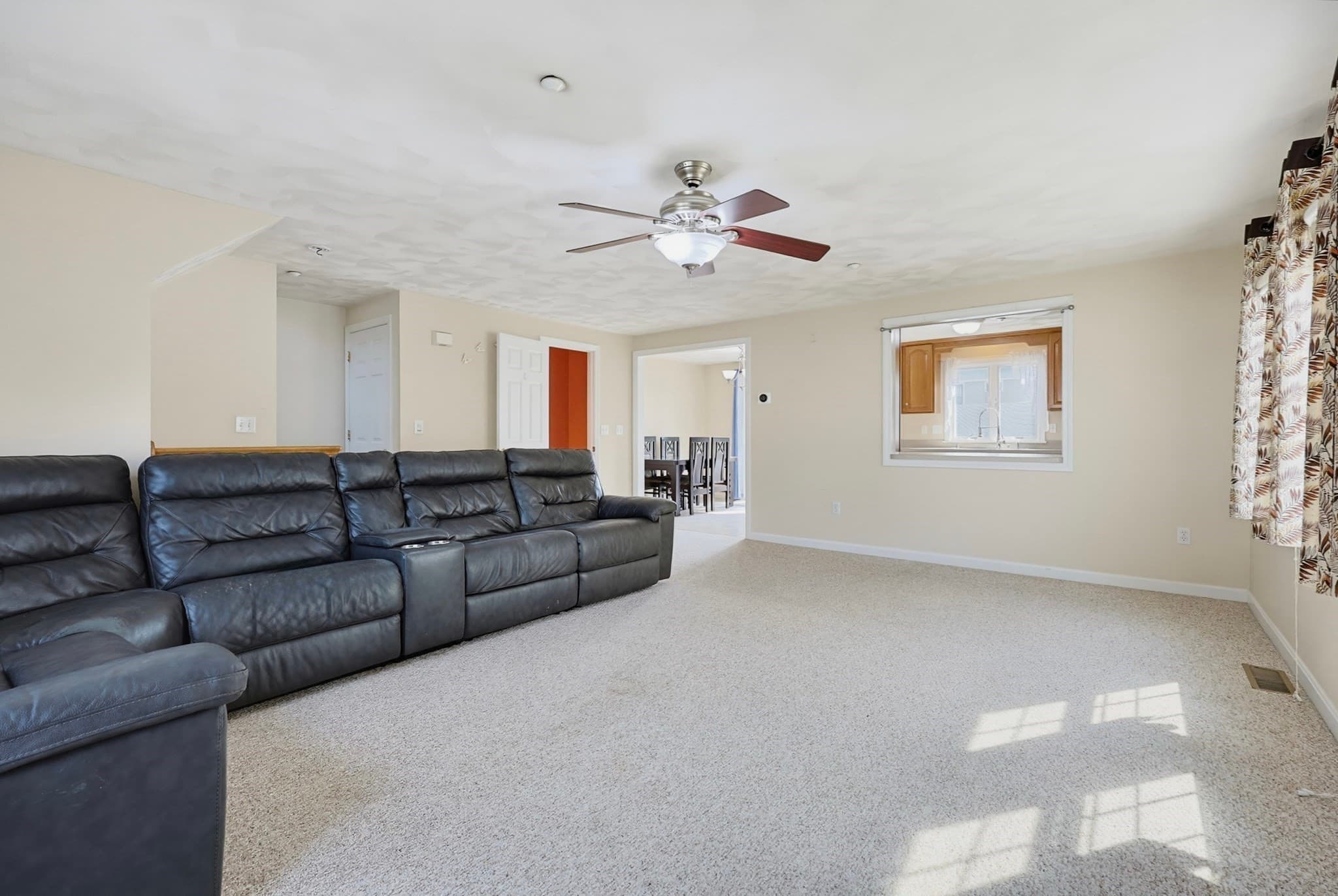 Condominium at 37 Dennis St # 5, Attleboro MA 02703, Attleboro, photo 3 of 38
