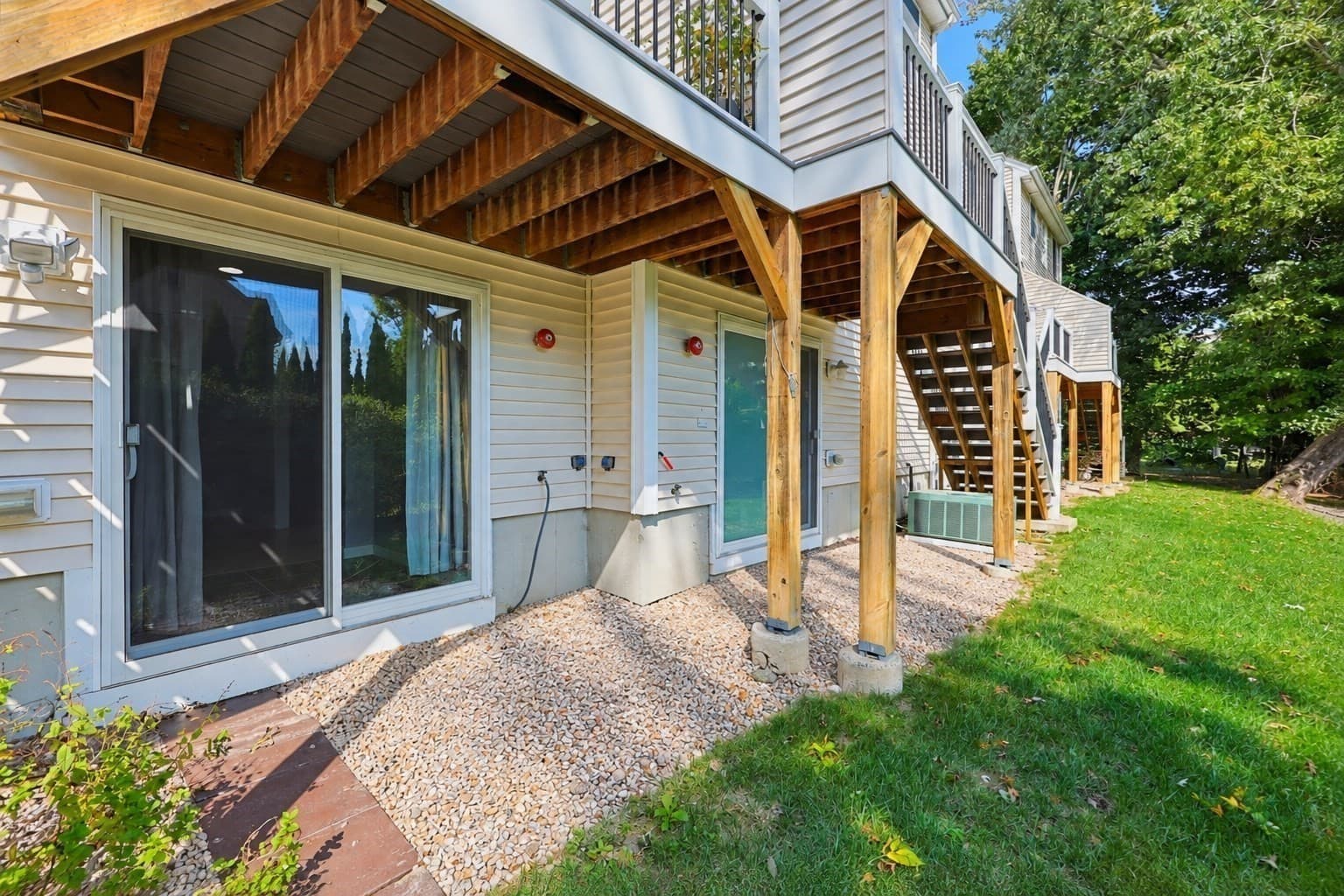 Condominium at 37 Dennis St # 5, Attleboro MA 02703, Attleboro, photo 30 of 38
