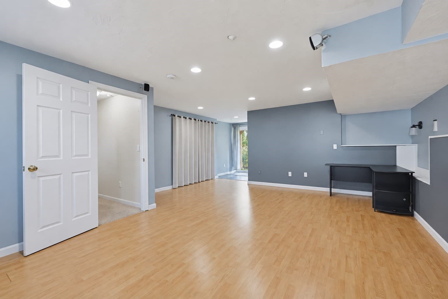 Condominium at 37 Dennis St # 5, Attleboro MA 02703, Attleboro, photo 29 of 38