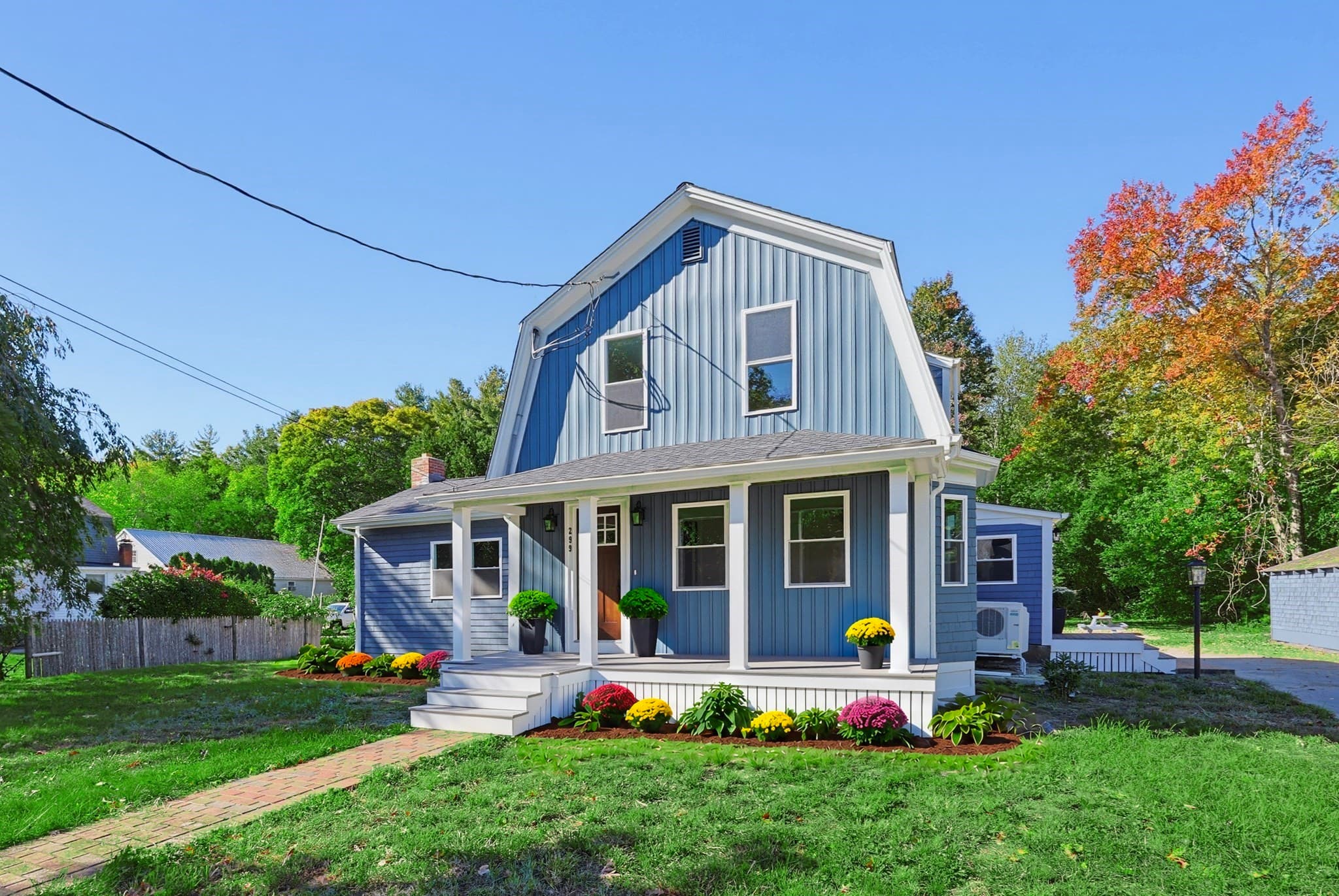 Single Family Residence at 299 S Precinct St, Taunton MA 02718, Taunton, photo 2 of 41