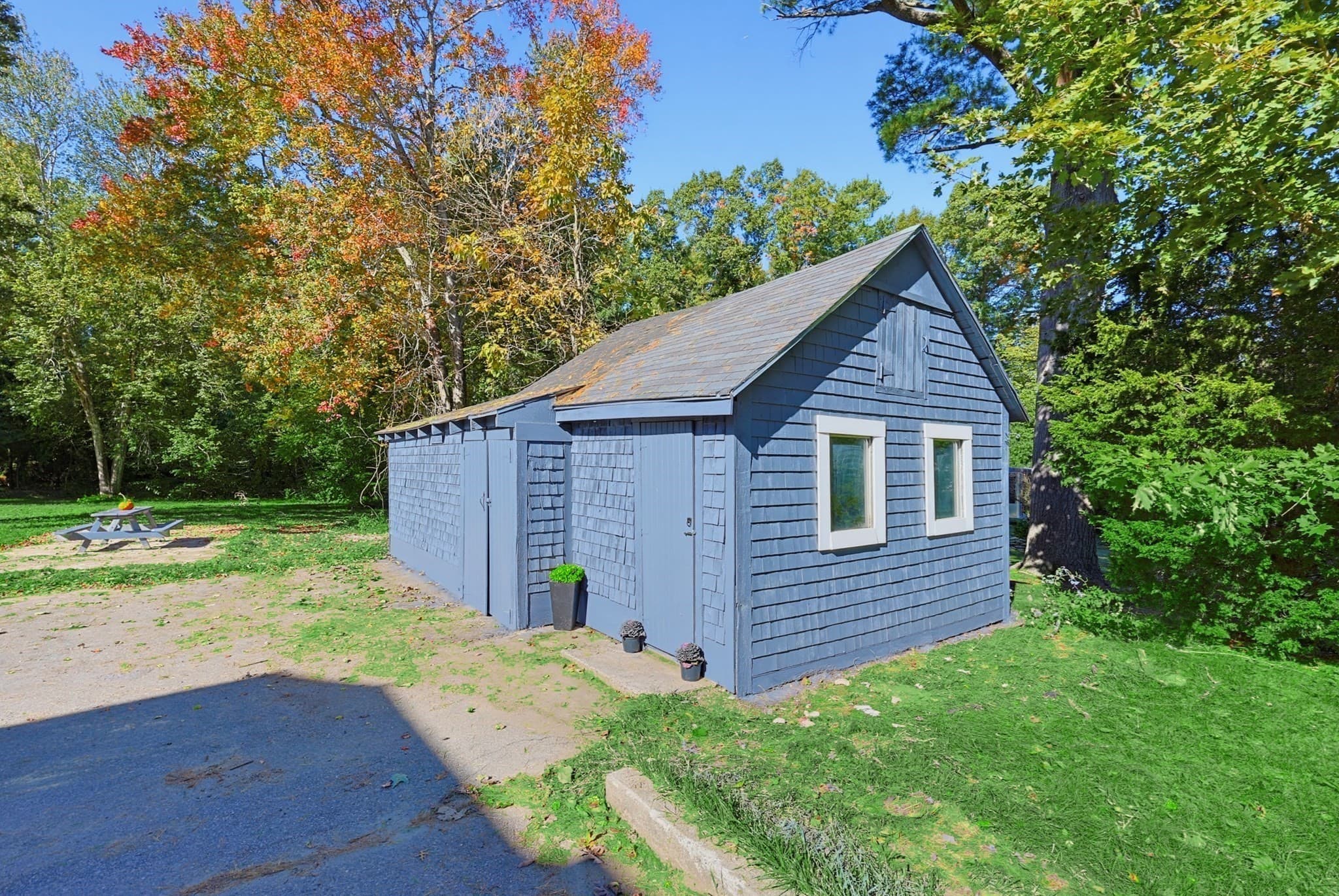 Single Family Residence at 299 S Precinct St, Taunton MA 02718, Taunton, photo 6 of 41