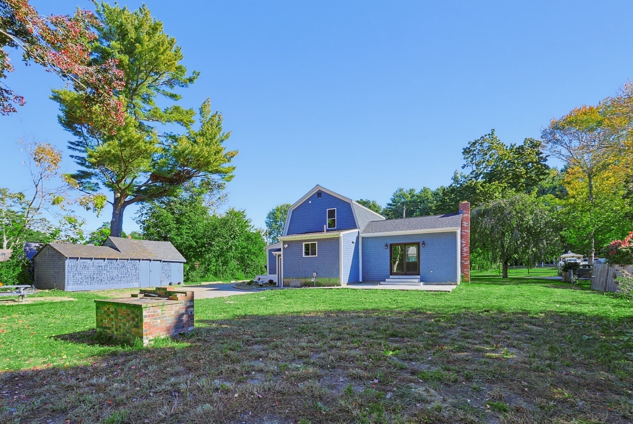 Single Family Residence at 299 S Precinct St, Taunton MA 02718, Taunton, photo 9 of 41