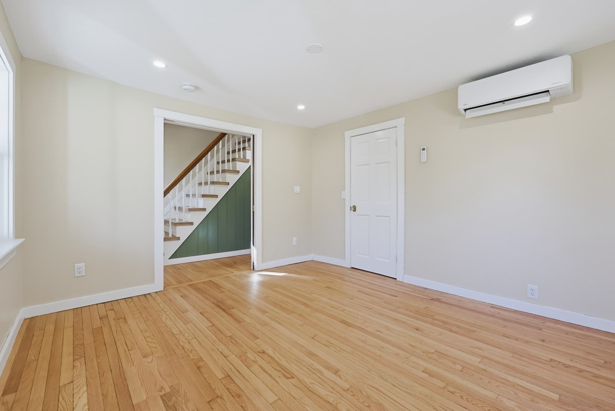 Single Family Residence at 299 S Precinct St, Taunton MA 02718, Taunton, photo 38 of 41