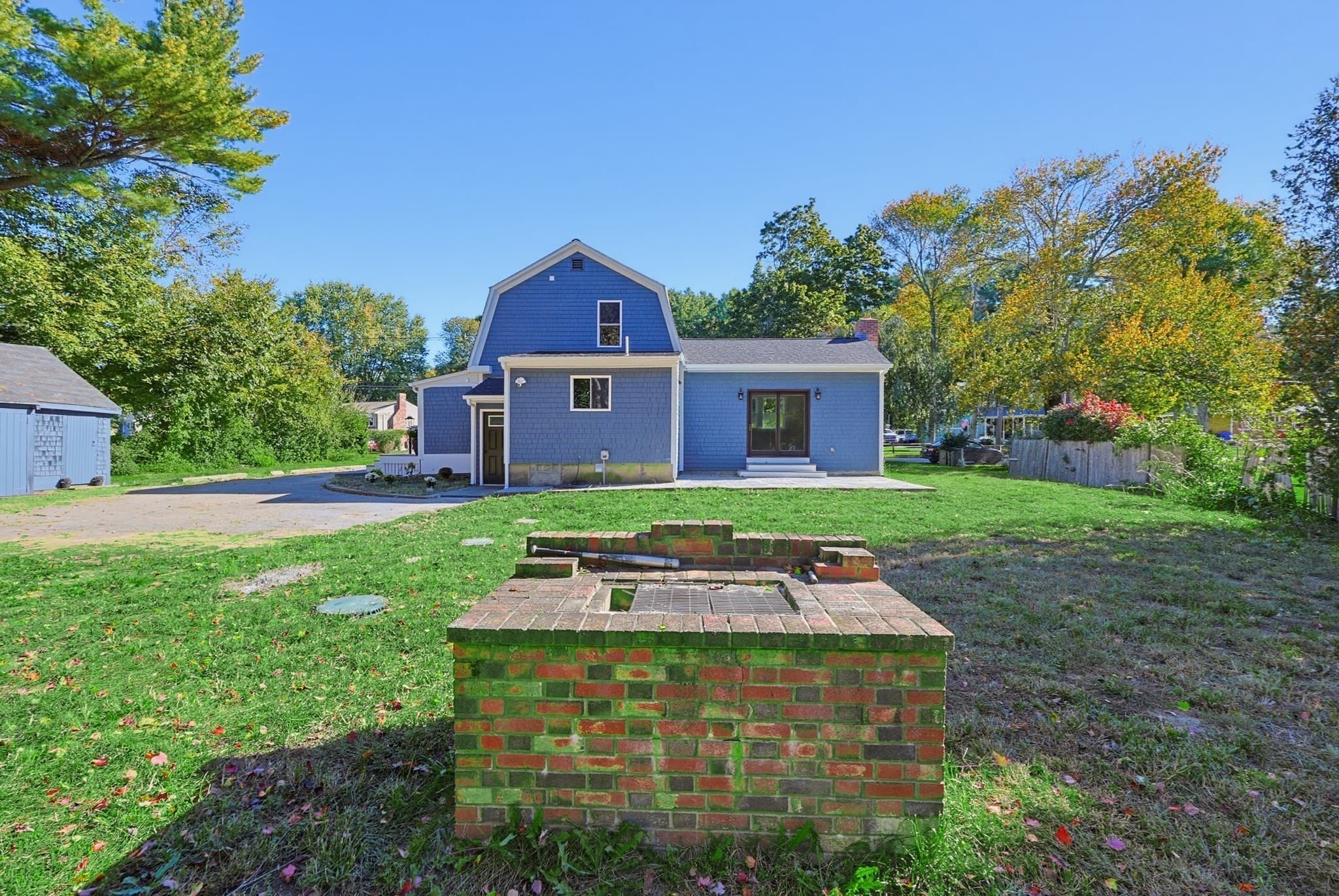 Single Family Residence at 299 S Precinct St, Taunton MA 02718, Taunton, photo 10 of 41