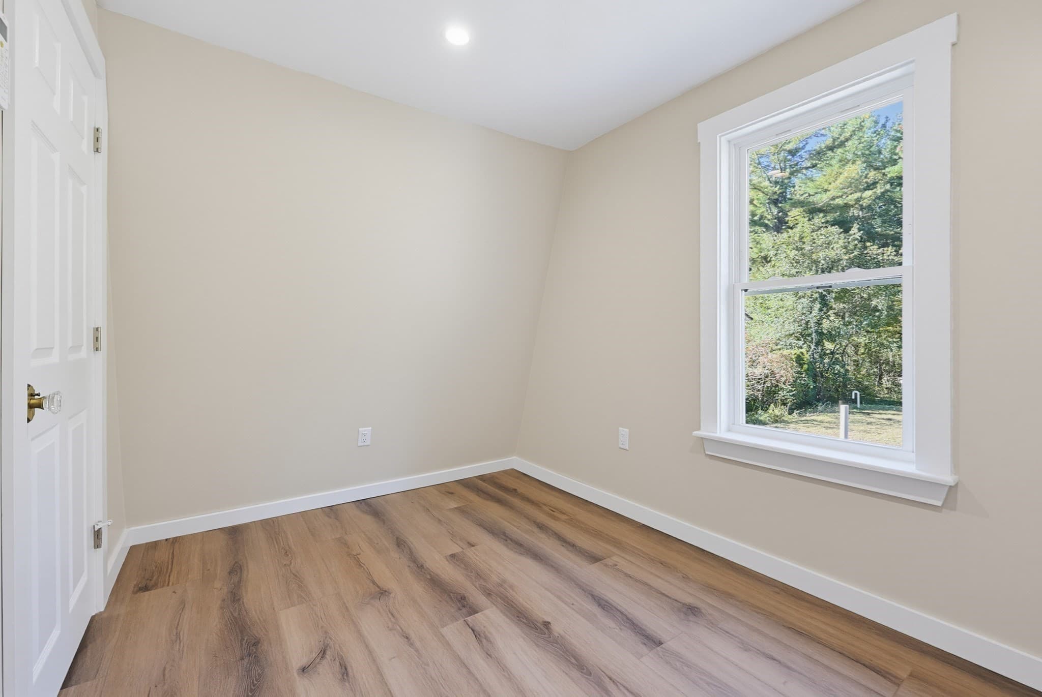 Single Family Residence at 299 S Precinct St, Taunton MA 02718, Taunton, photo 35 of 41