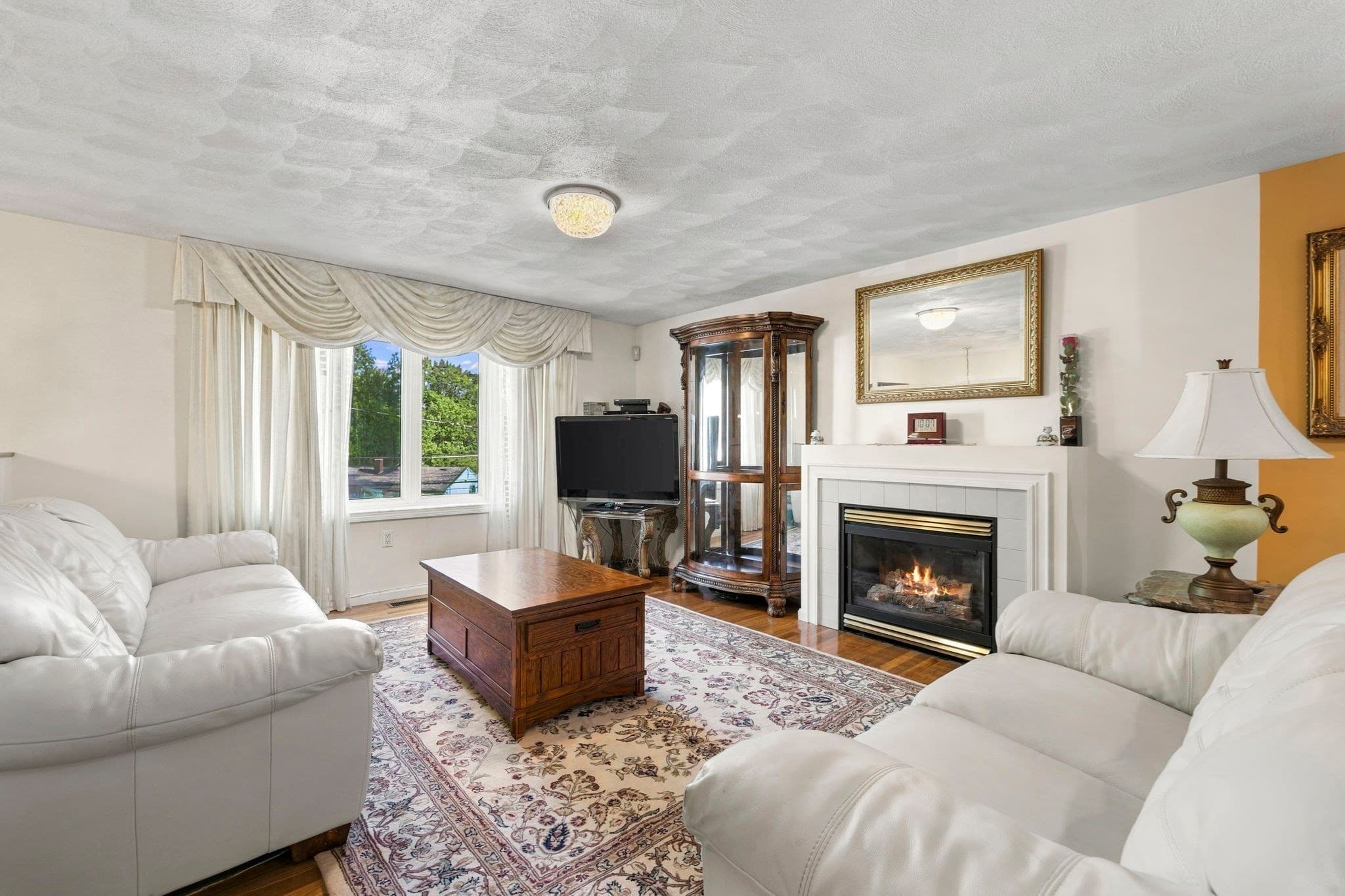 Single Family Residence at 36 Washington Ave, Lynn MA 01905, Lynn, photo 2 of 34