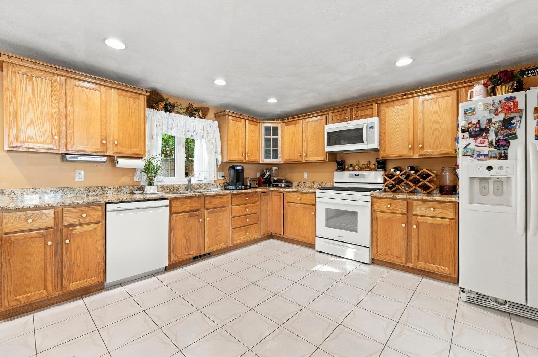 Single Family Residence at 36 Washington Ave, Lynn MA 01905, Lynn, photo 5 of 34