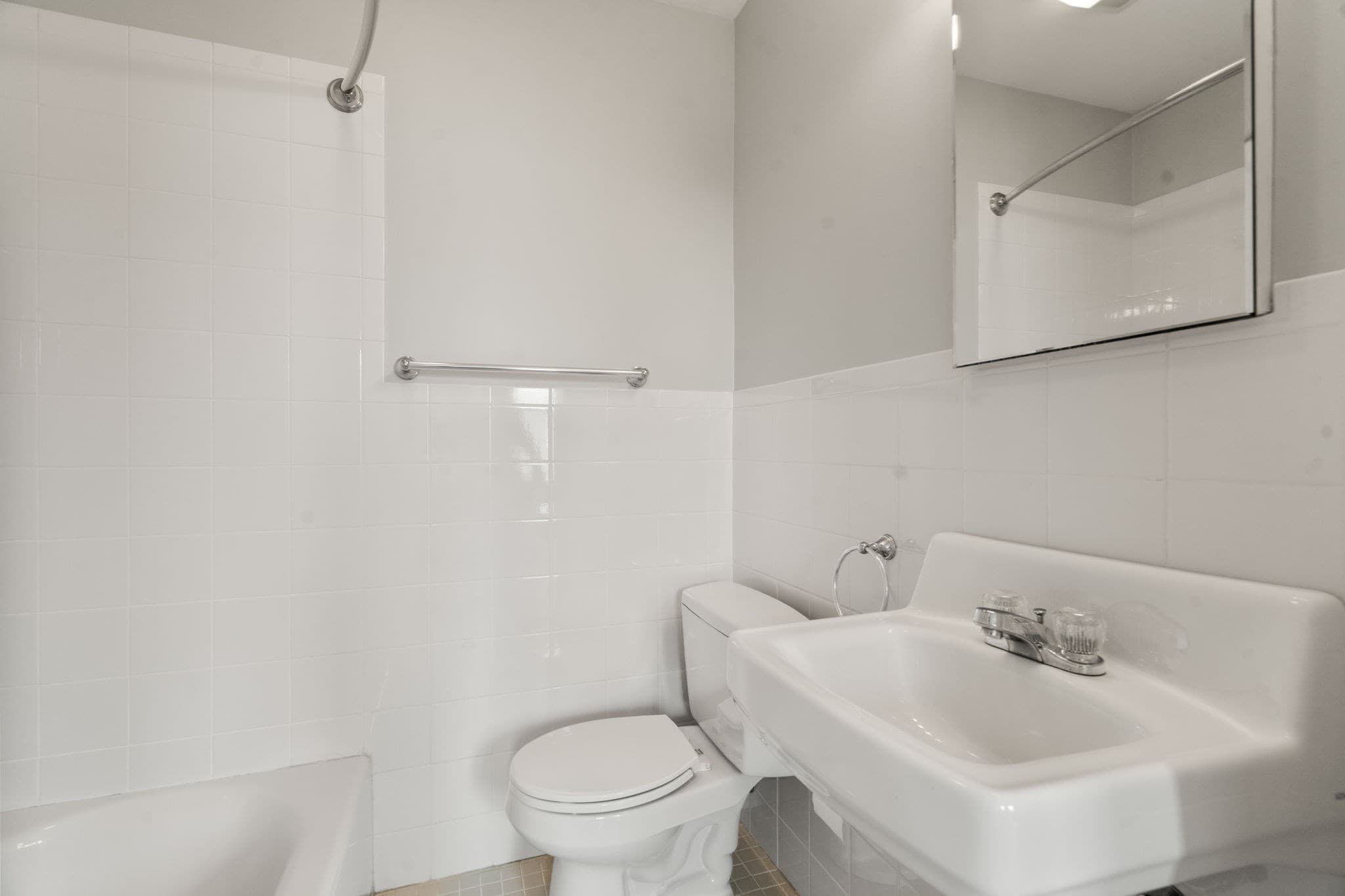 Condominium at 61 Thatcher St # 5A, Brookline MA 02446, Brookline, photo 11 of 15