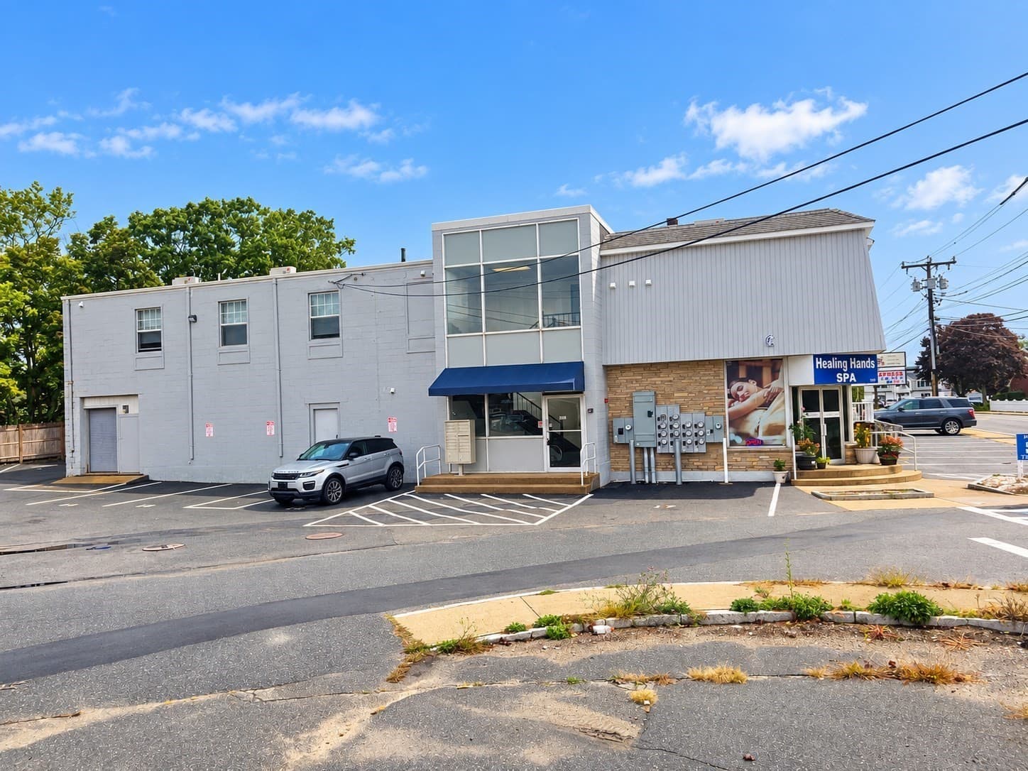 5+ Family - 5+ Units Up/Down at 235 Barnstable Rd, Barnstable MA 02601, Barnstable, photo 5 of 10