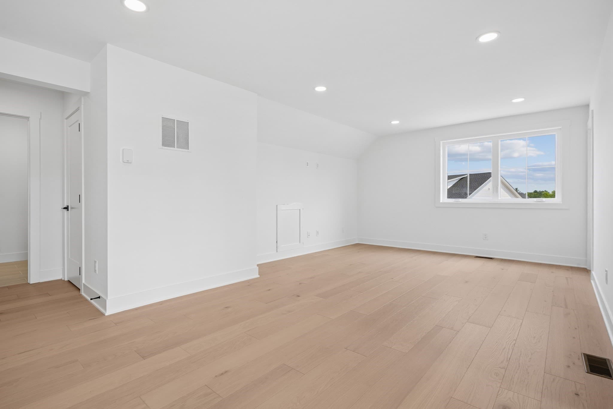 Condominium at 46 Broadleaf # 0032, Plymouth MA 02360, Plymouth, photo 7 of 10