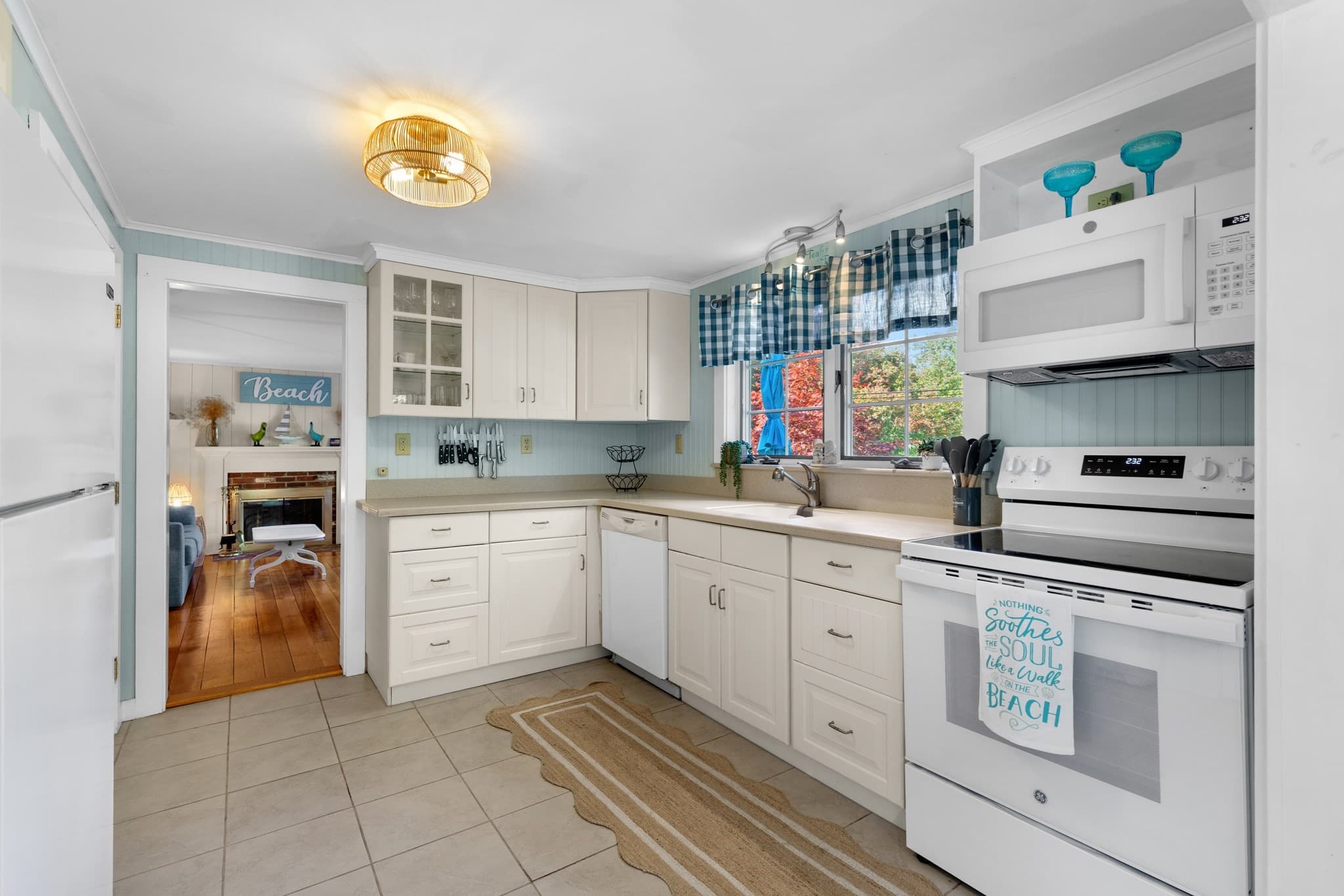 Single Family Residence at 142 Winslow Gray, Yarmouth MA 02673, Yarmouth, photo 4 of 25