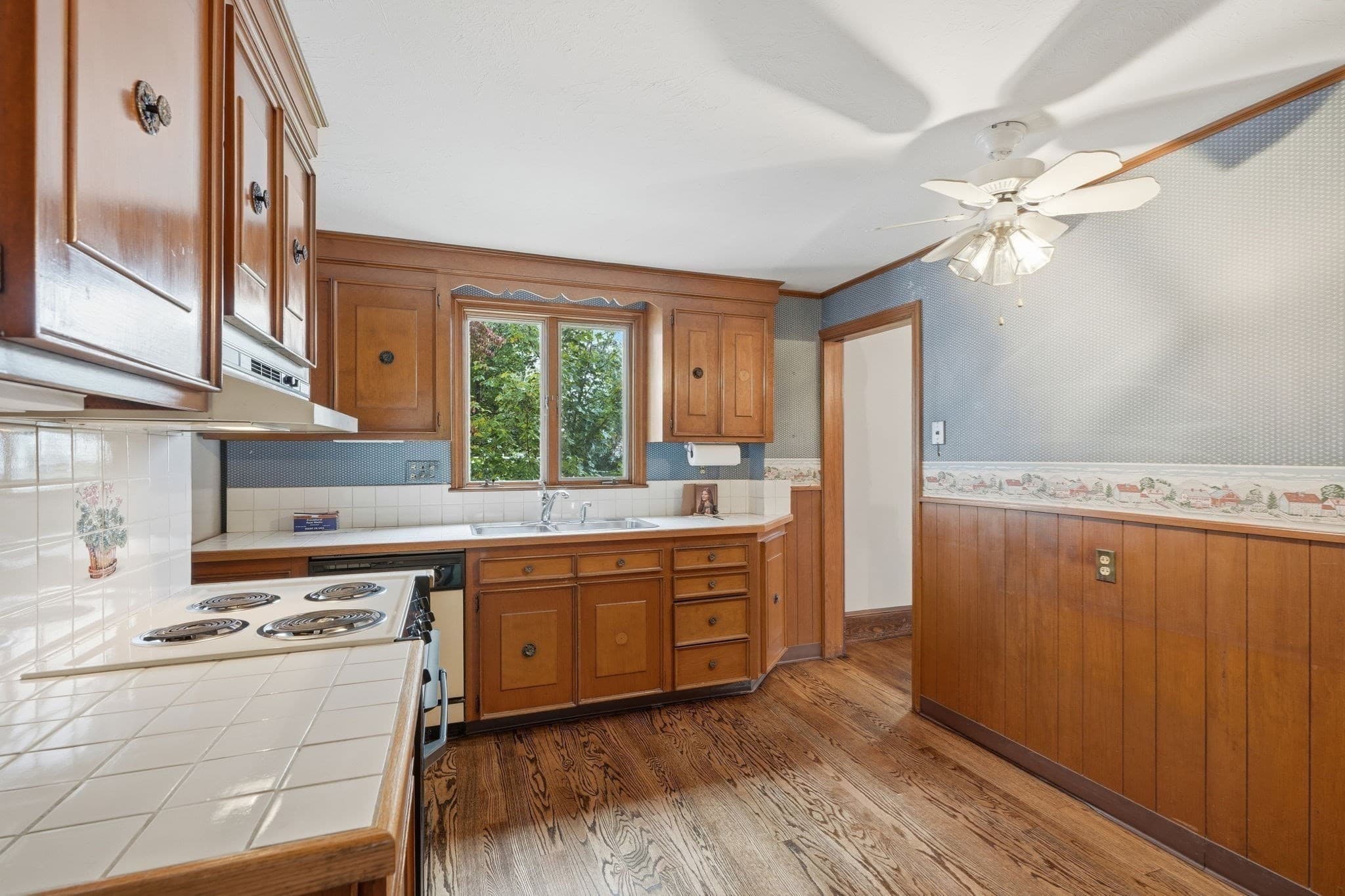 Single Family Residence at 62 Sterling Street, Braintree MA 02184, Braintree, photo 22 of 39