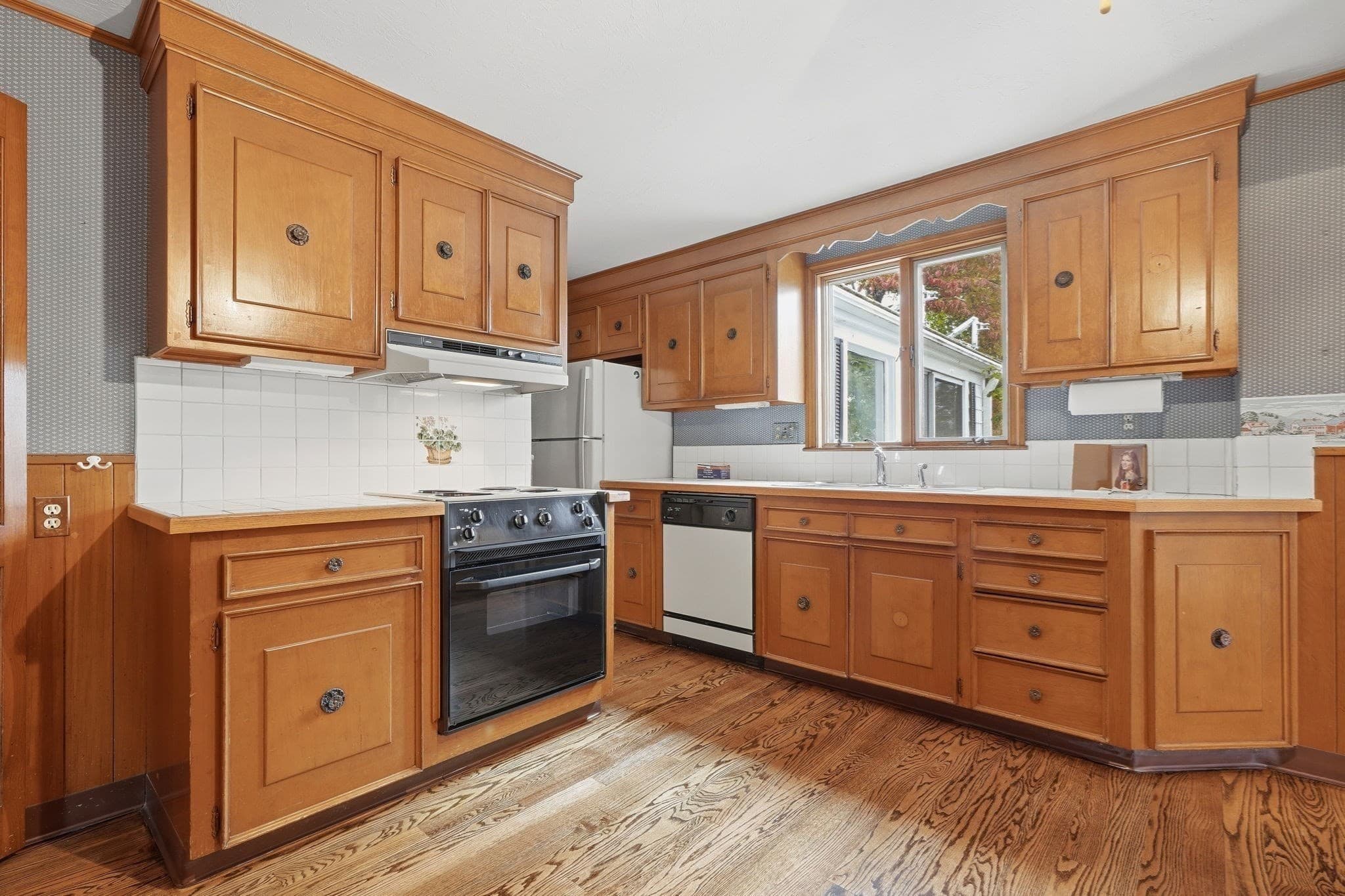 Single Family Residence at 62 Sterling Street, Braintree MA 02184, Braintree, photo 21 of 39