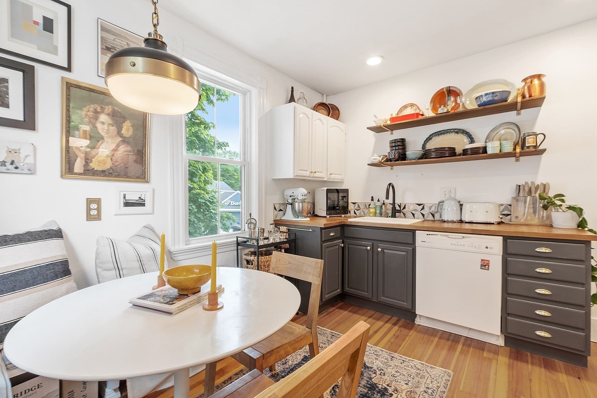 401 Cabot St # 4, Beverly MA 01915