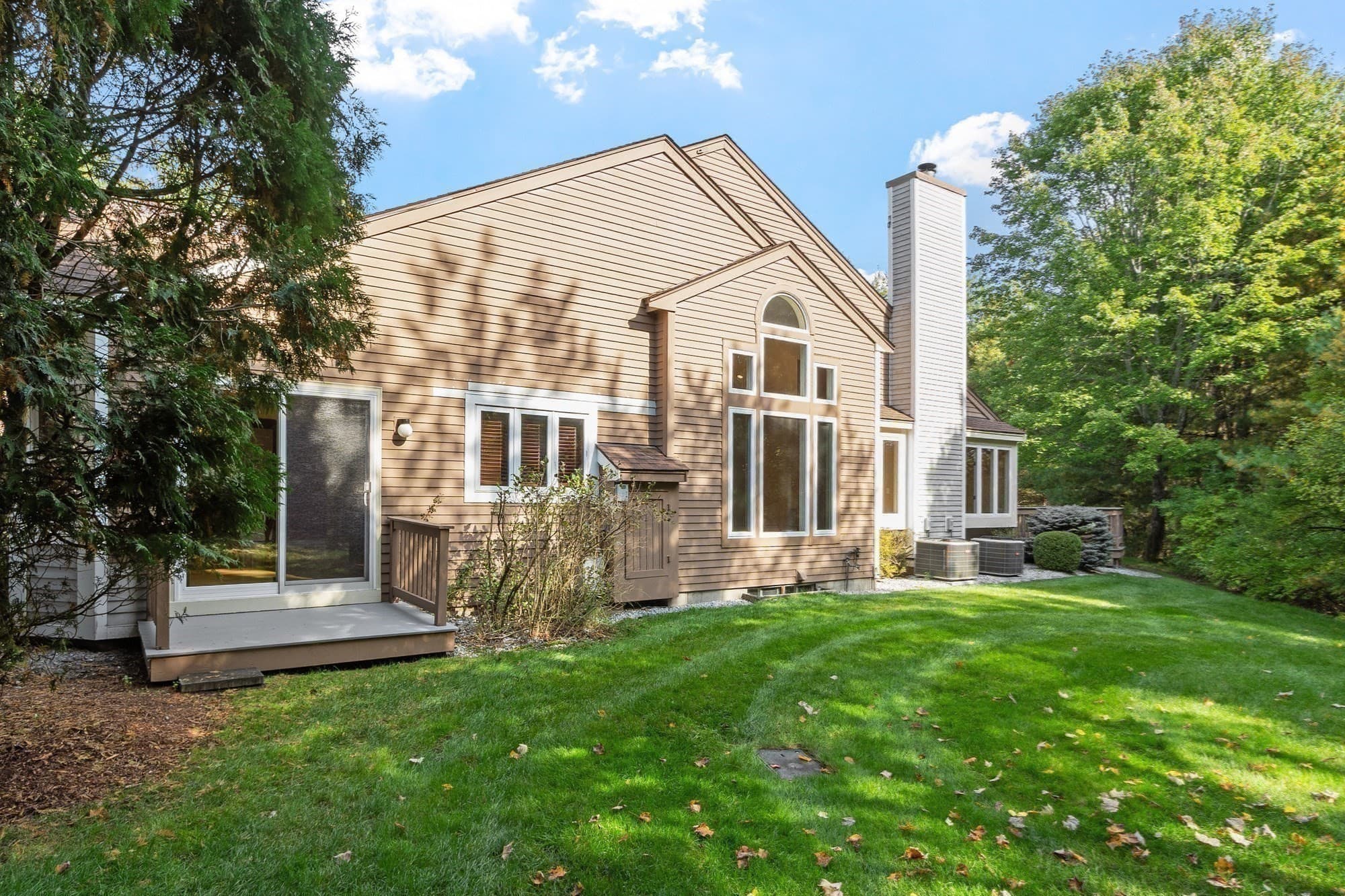 Condominium at 1102C Ridgefield Cir # 1102C, Clinton MA 01510, Clinton, photo 27 of 39