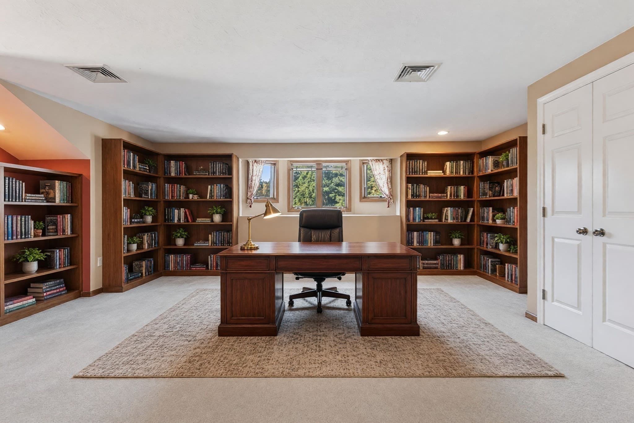 Condominium at 1102C Ridgefield Cir # 1102C, Clinton MA 01510, Clinton, photo 22 of 39
