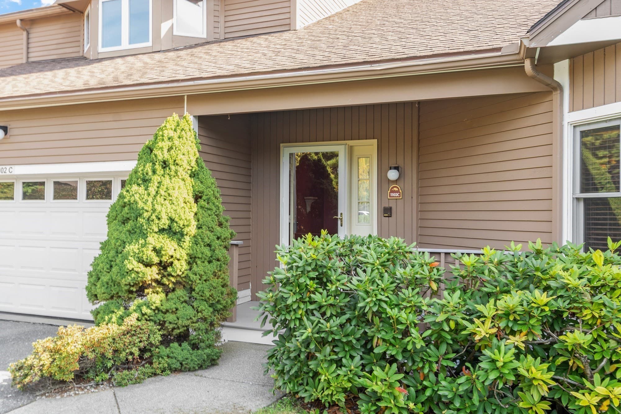 Condominium at 1102C Ridgefield Cir # 1102C, Clinton MA 01510, Clinton, photo 32 of 39