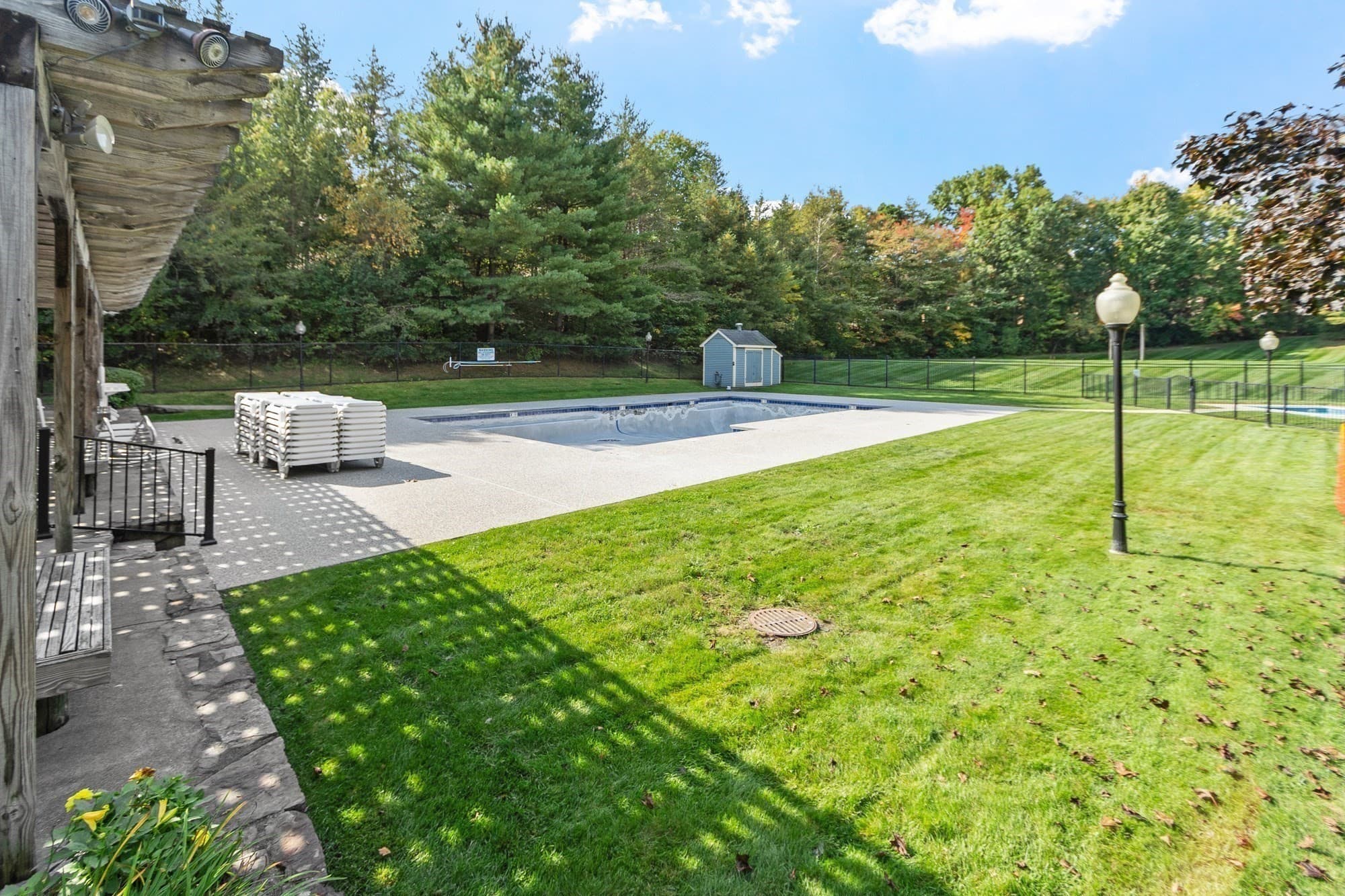 Condominium at 1102C Ridgefield Cir # 1102C, Clinton MA 01510, Clinton, photo 38 of 39