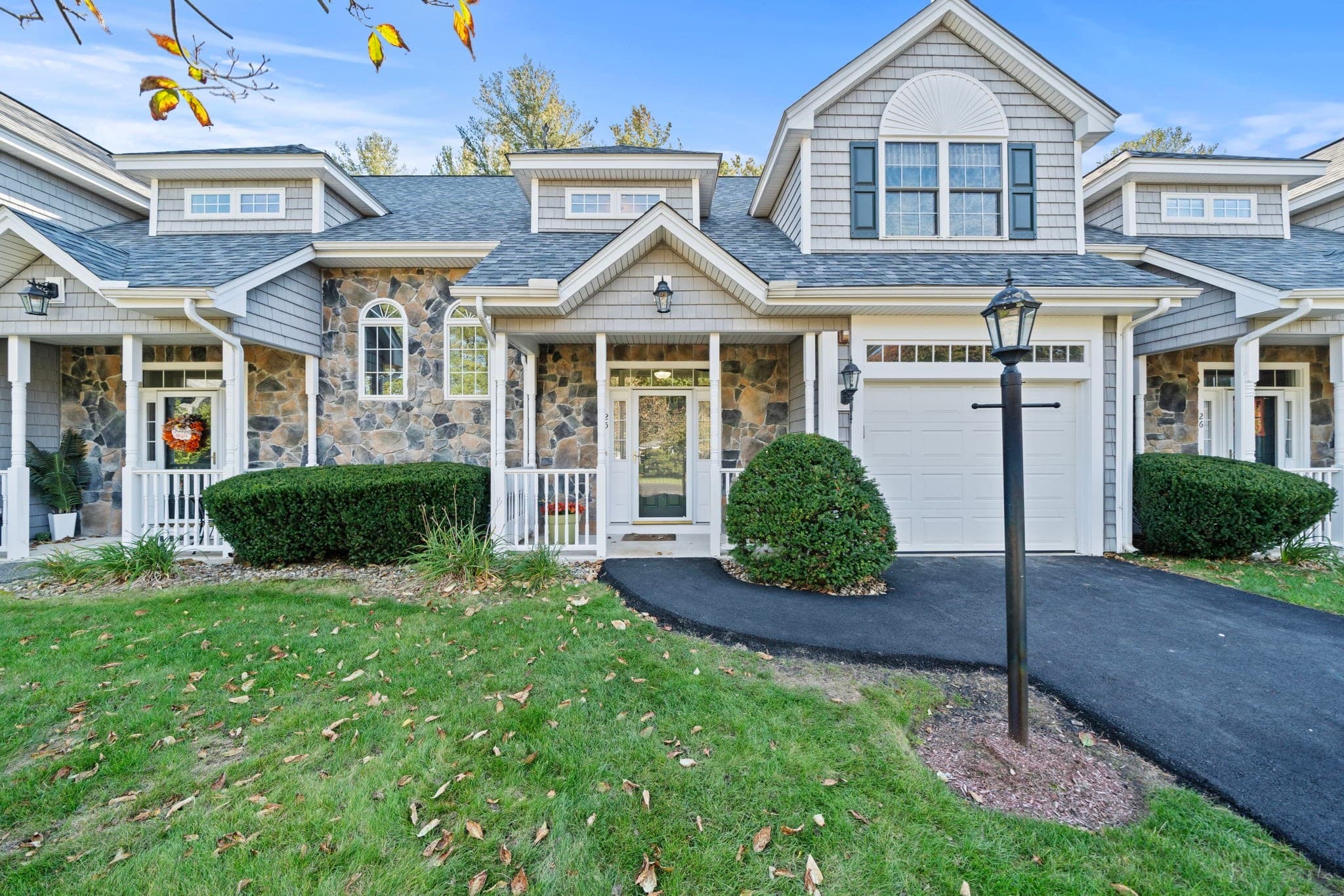 25 Stonebury Way # 6, Tewksbury MA 01876