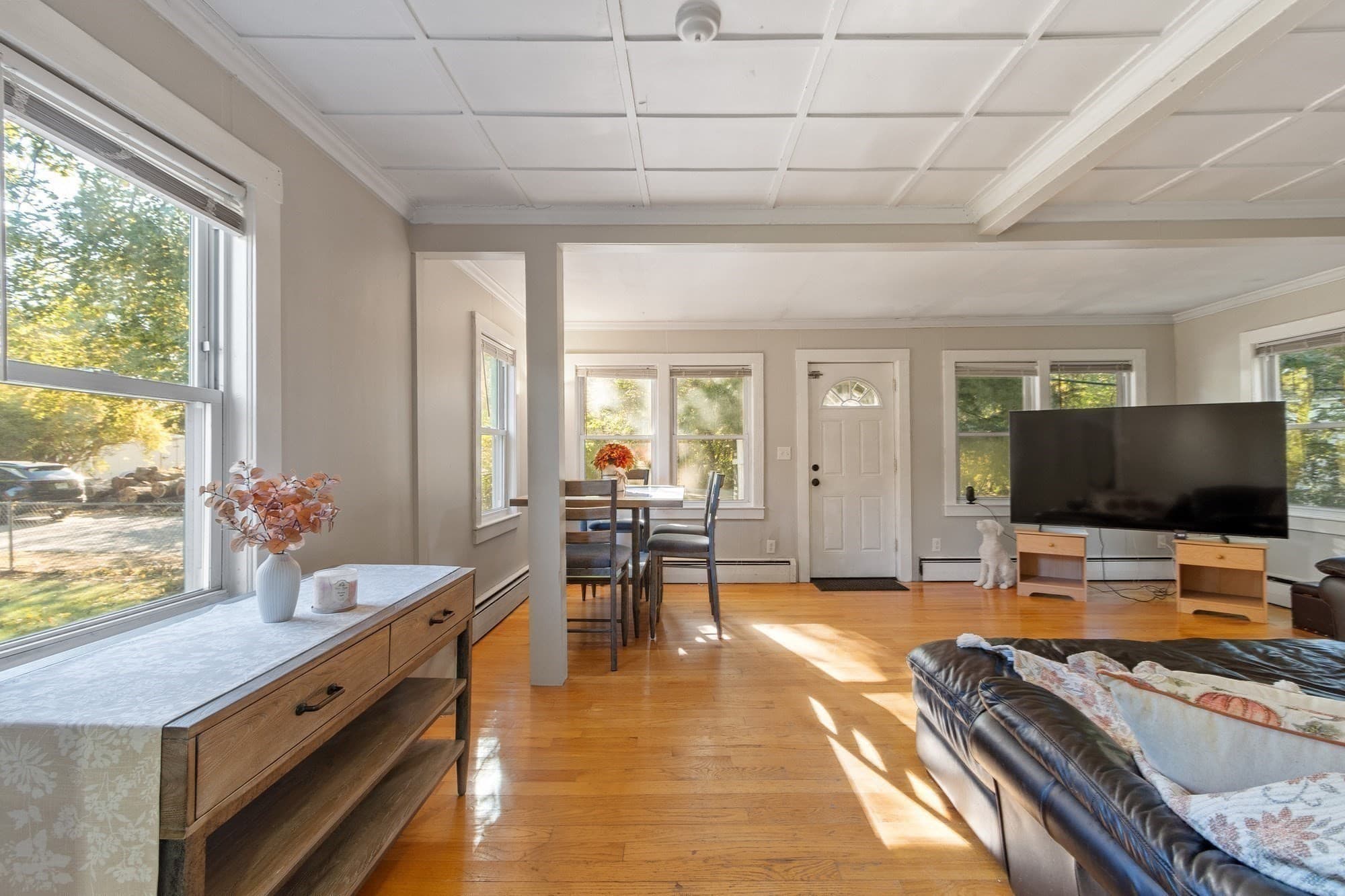 Single Family Residence at 21 Roosevelt Rd, Tewksbury MA 01876, Tewksbury, photo 7 of 30