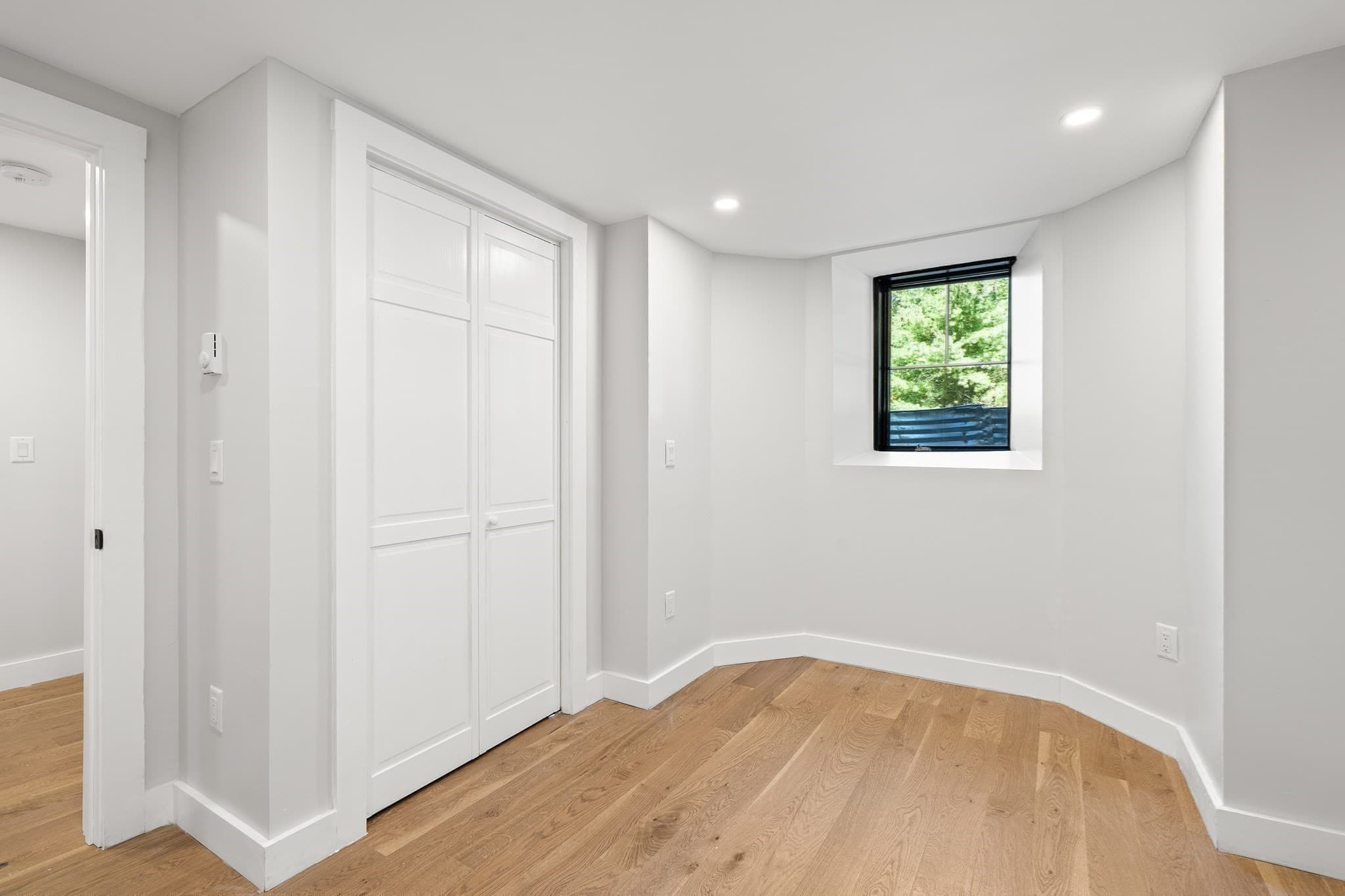 Condominium at 18 Yale Terrace # 1, Boston MA 02130, Boston, photo 14 of 22