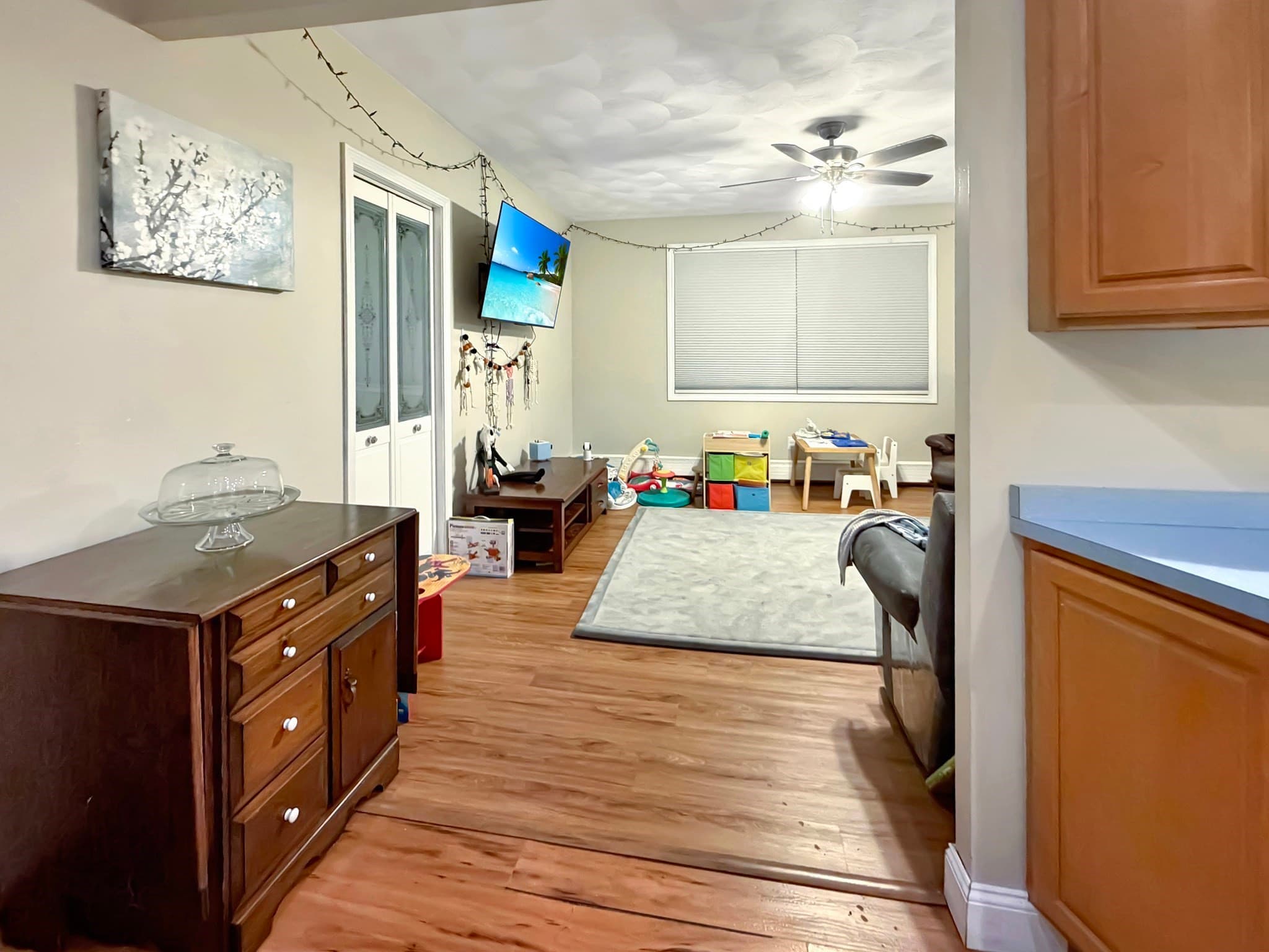 Single Family Residence at 40 Vestal St, Fall River MA 02720, Fall River, photo 7 of 21