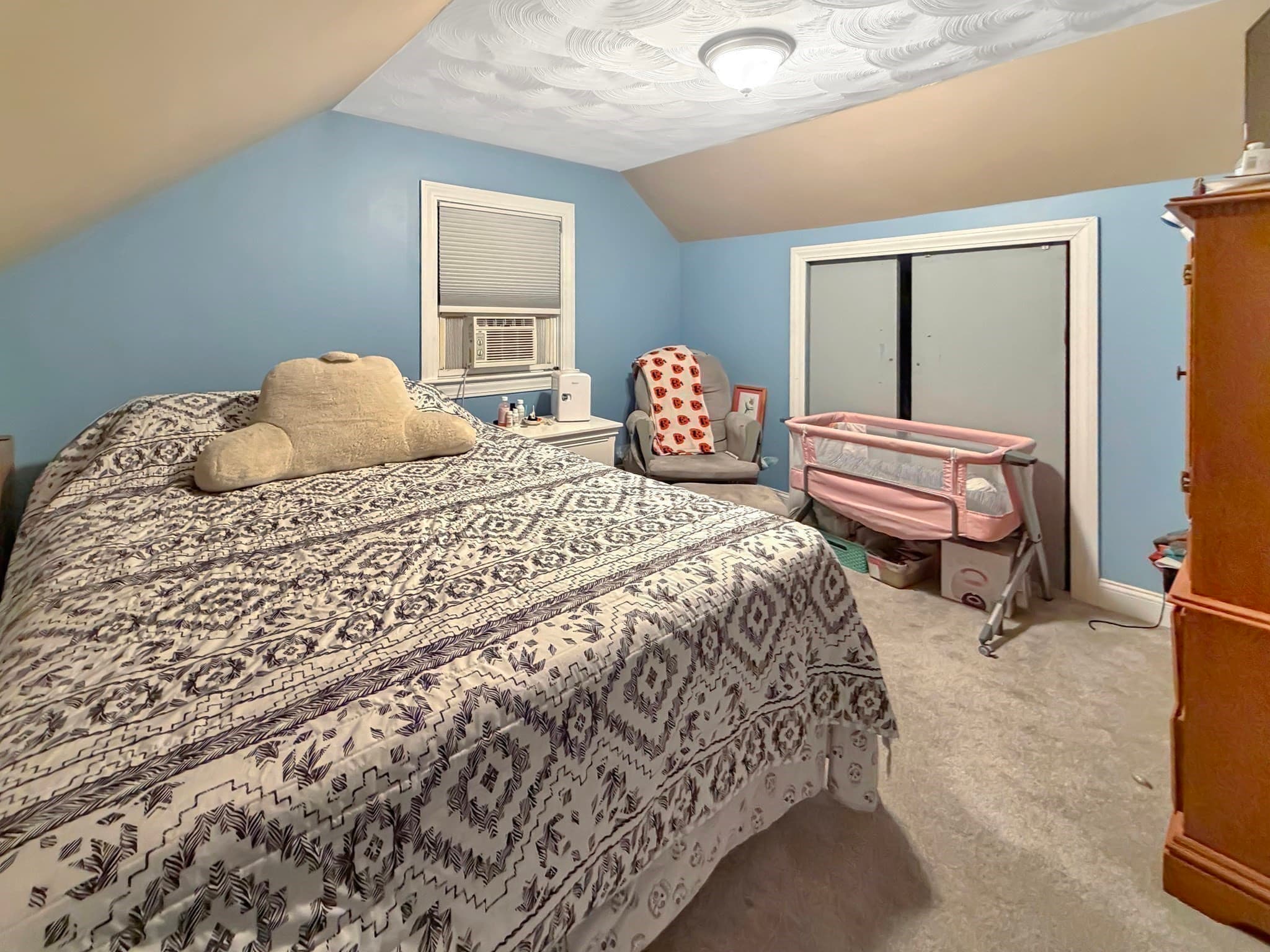 Single Family Residence at 40 Vestal St, Fall River MA 02720, Fall River, photo 14 of 21