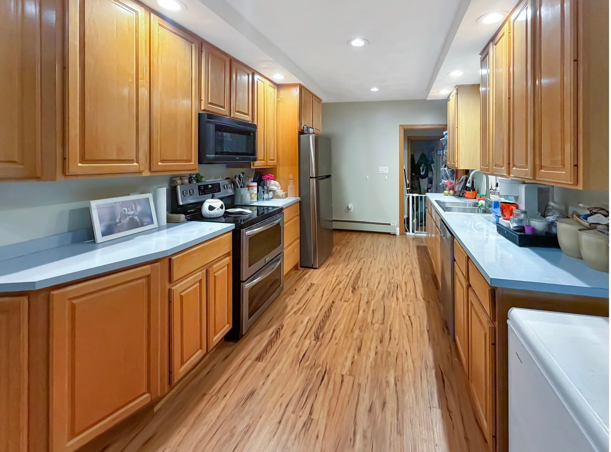 Single Family Residence at 40 Vestal St, Fall River MA 02720, Fall River, photo 4 of 21