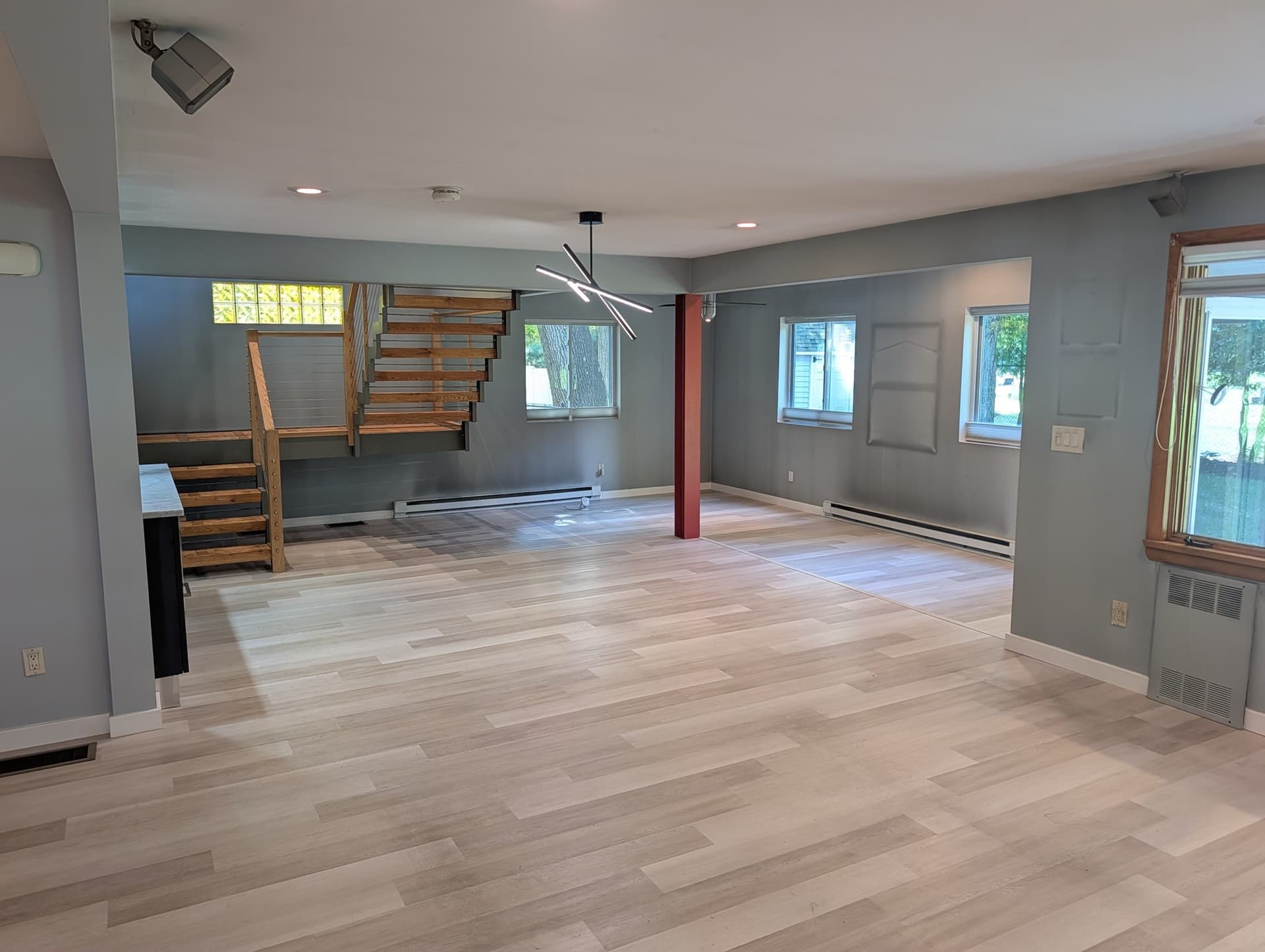 Single Family Residence at 192 Ambrose St, Springfield MA 01109, photo 8 of 15