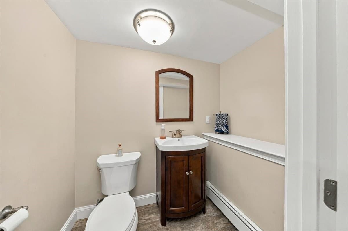 Single Family Residence at 9 Flintlock Circle, Hingham MA 02043, Hingham, photo 32 of 39