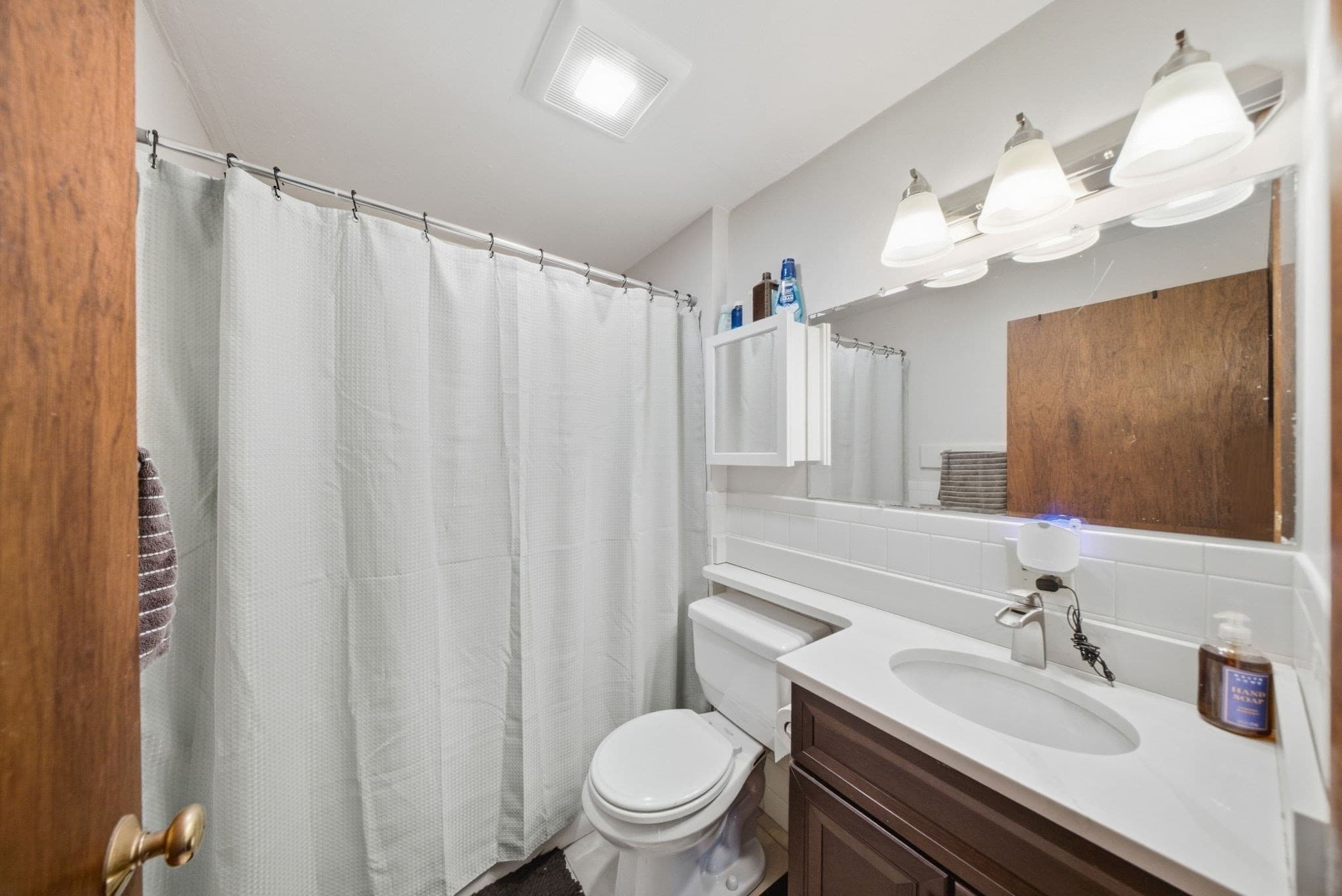 Duplex at 19-21 Moore Ave, Franklin MA 02038, Franklin, photo 16 of 33