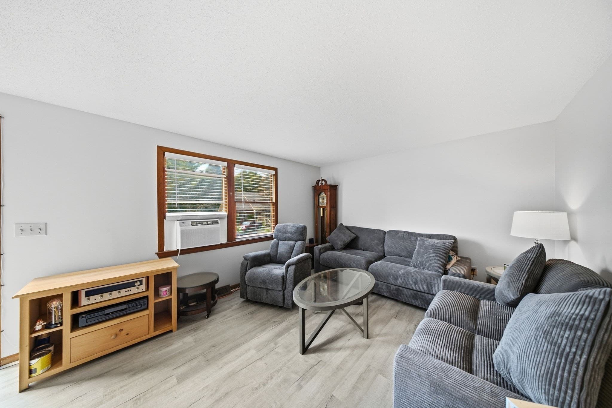 Duplex at 19-21 Moore Ave, Franklin MA 02038, Franklin, photo 10 of 33