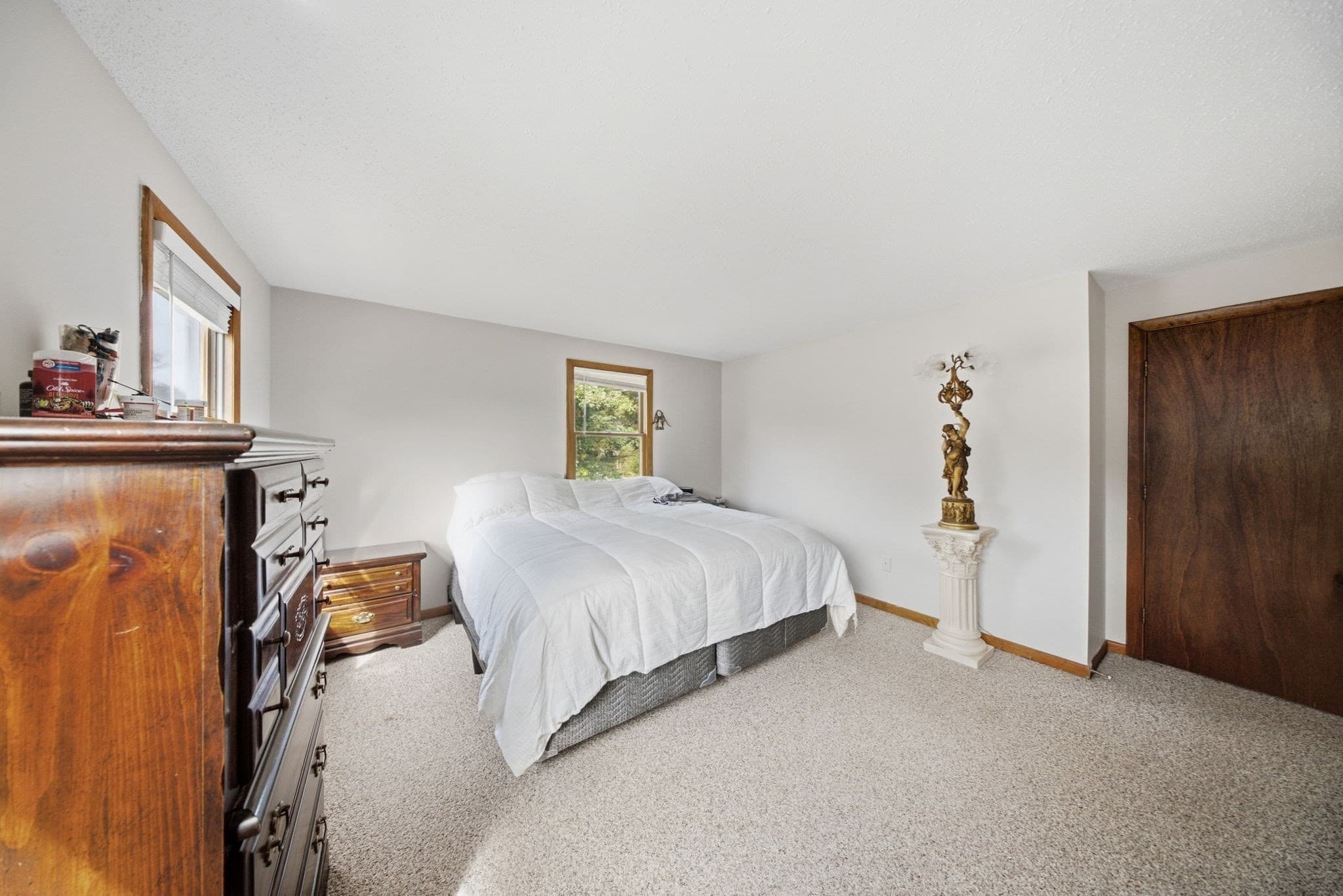 Duplex at 19-21 Moore Ave, Franklin MA 02038, Franklin, photo 14 of 33