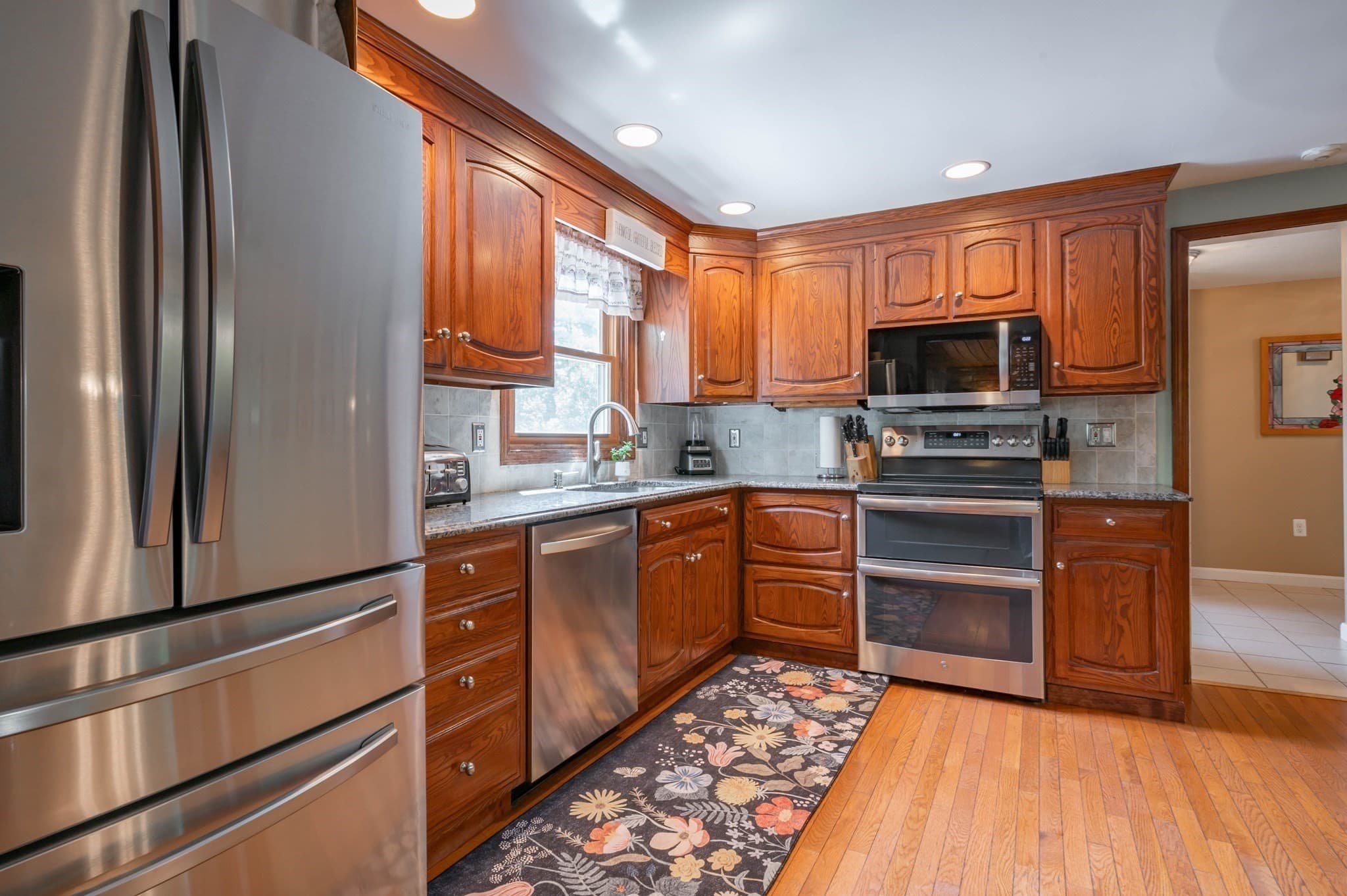 Single Family Residence at 8 Sullivan Rd., Hudson NH 03051, Hudson, photo 16 of 41