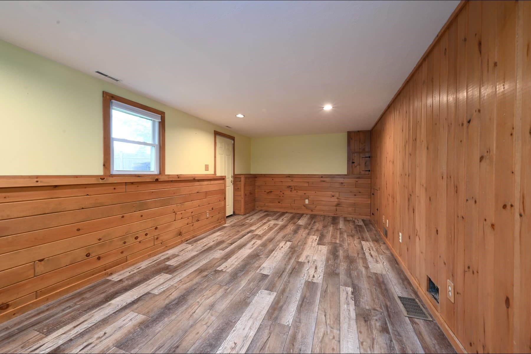 Single Family Residence at 318 Essex St, Whitman MA 02382, Whitman, photo 28 of 41