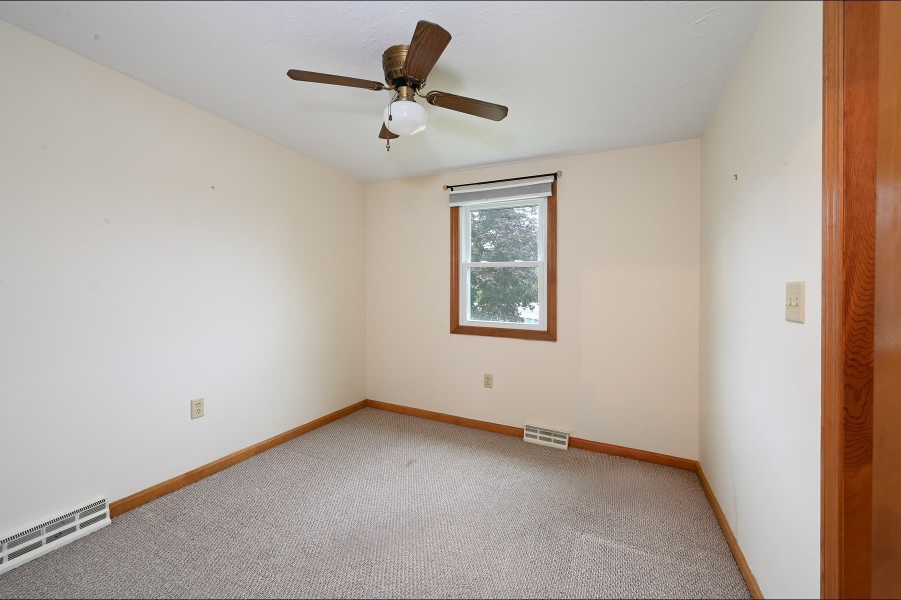 Single Family Residence at 318 Essex St, Whitman MA 02382, Whitman, photo 20 of 41