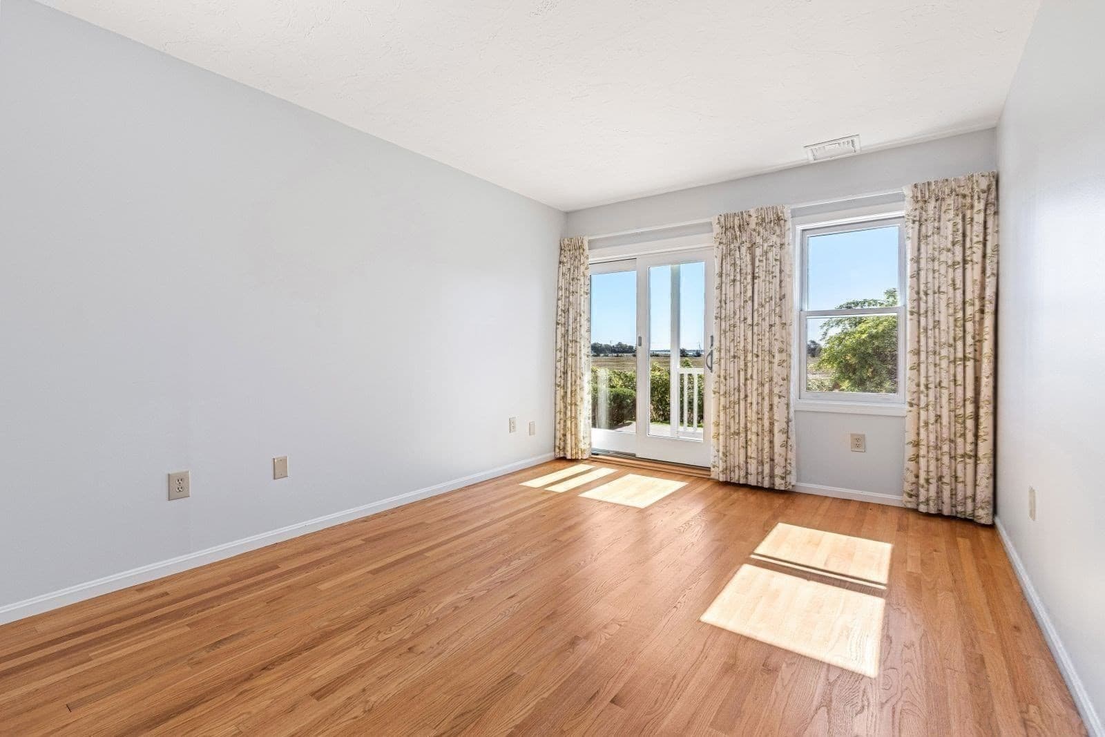 Condominium at 3 Cutter Lane # 3, Quincy MA 02171, Quincy, photo 25 of 39
