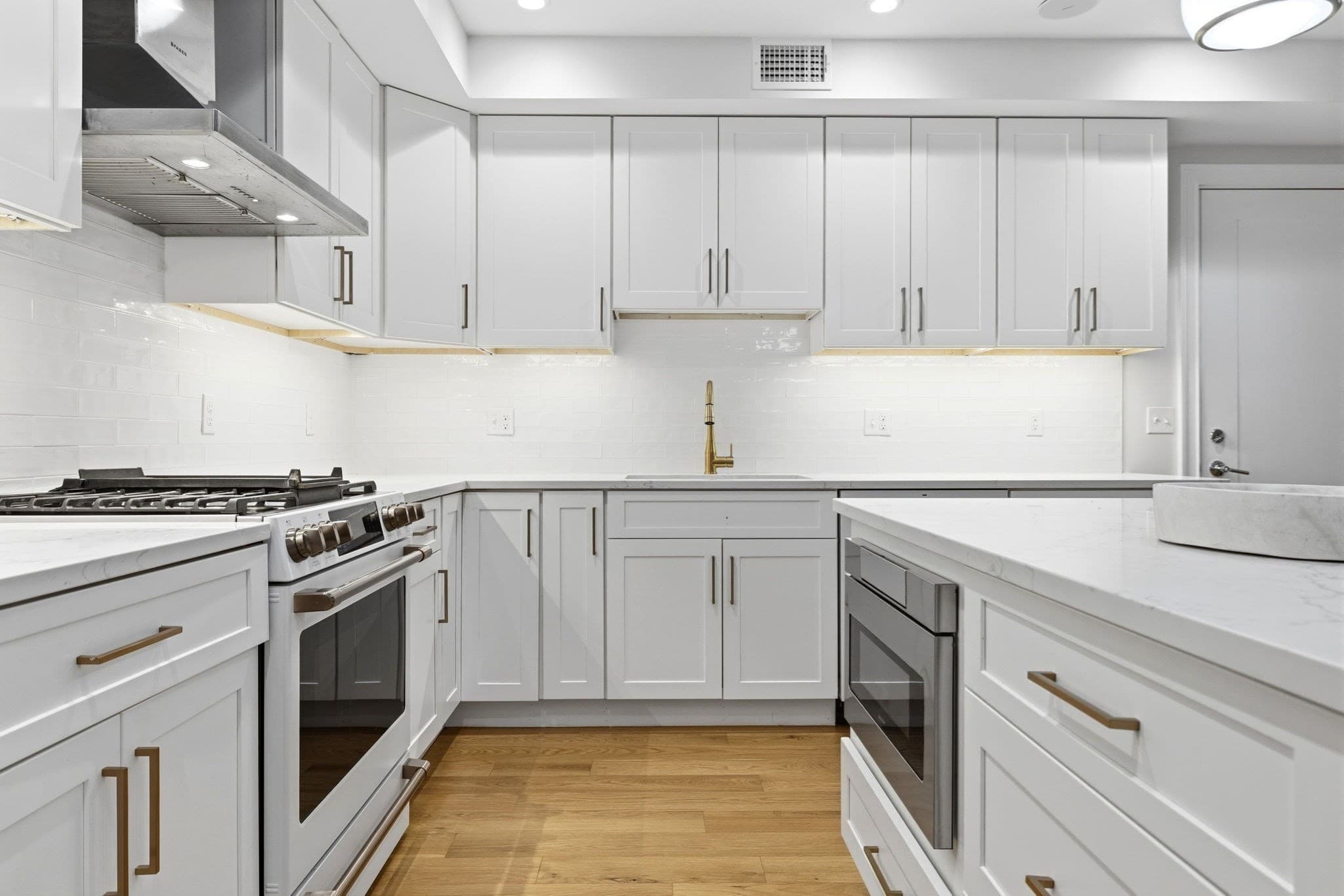 5-9 Family at 40 Westmoreland Street, Boston MA 02124, Boston, photo 9 of 40