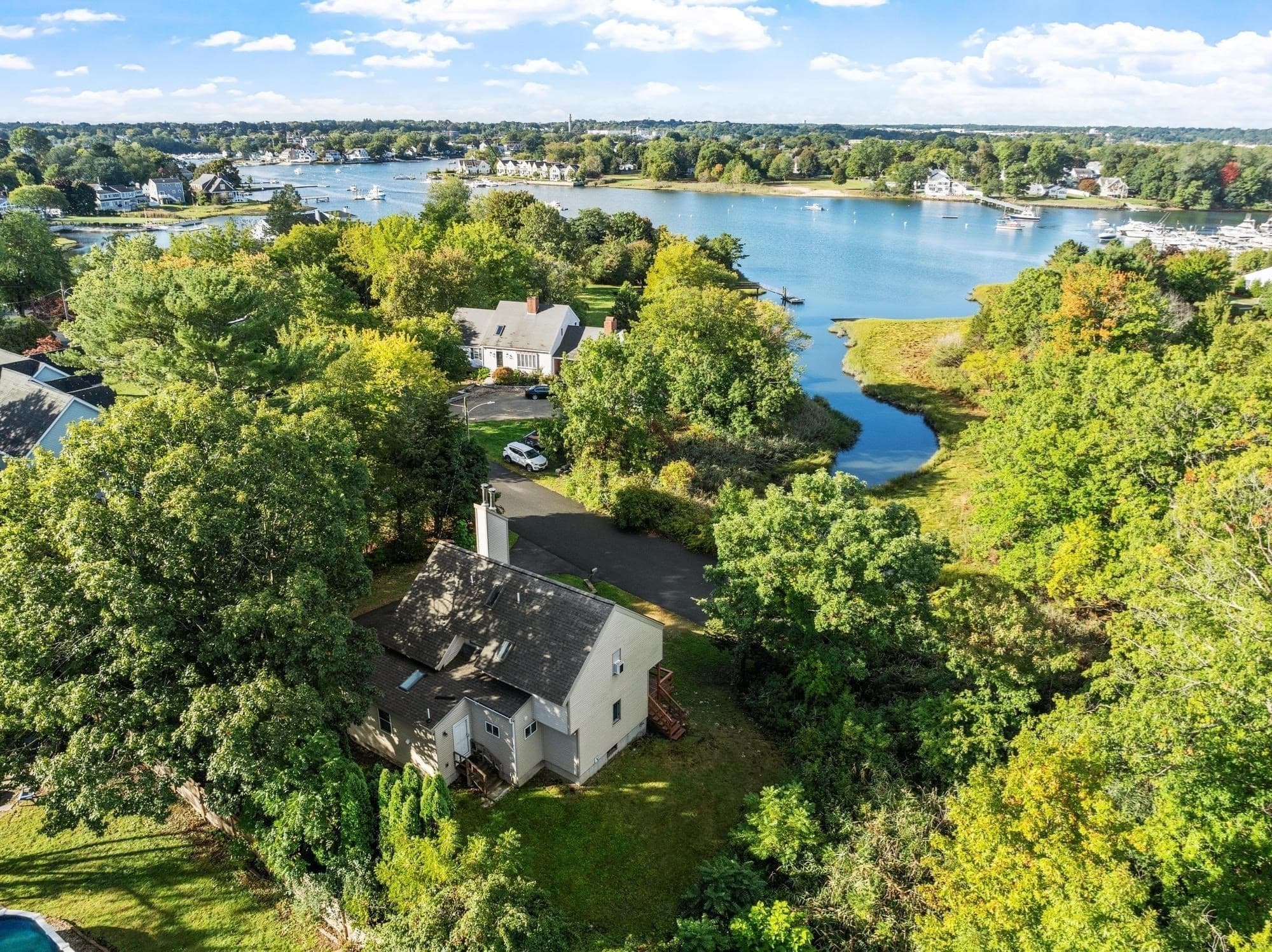 Single Family Residence at 7 Hutton St, Danvers MA 01923, Danvers, photo 4 of 42
