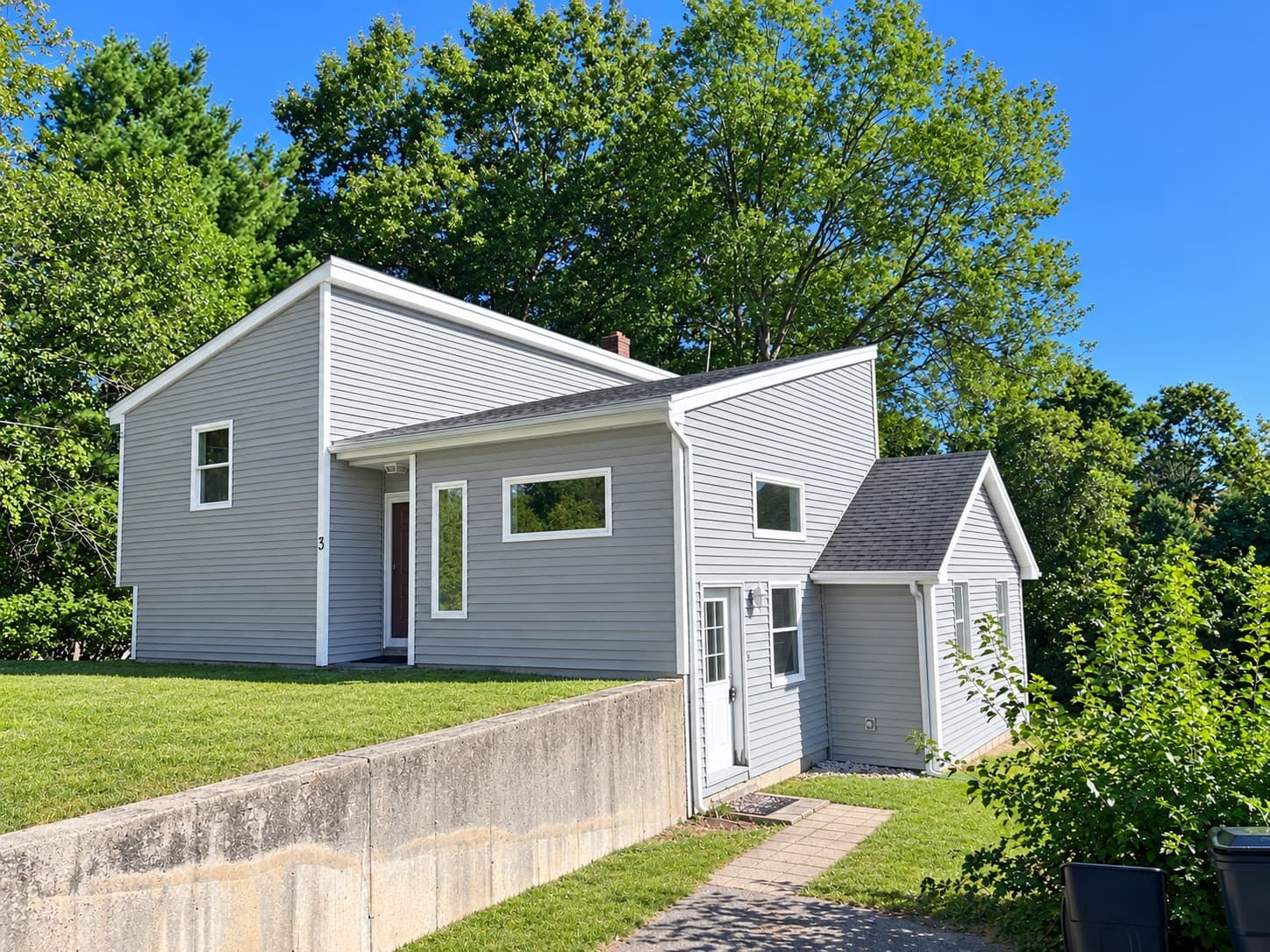3 Plymouth St, North Reading MA 01864