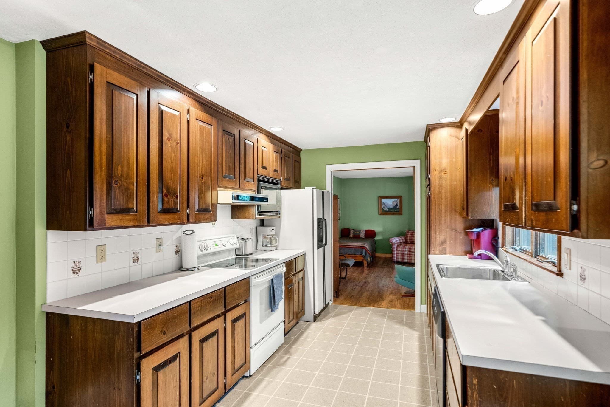 Single Family Residence at 519 Essex St, Hamilton MA 01982, Hamilton, photo 7 of 42