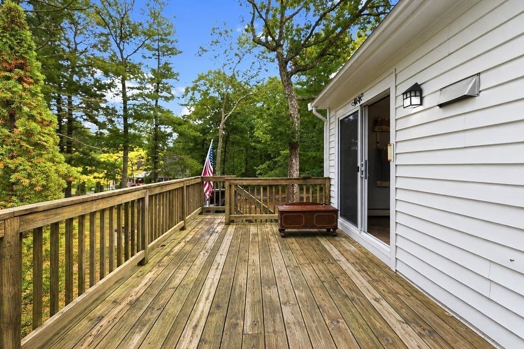 Single Family Residence at 95 Mayflower Ln, Wareham MA 02571, Wareham, photo 8 of 28