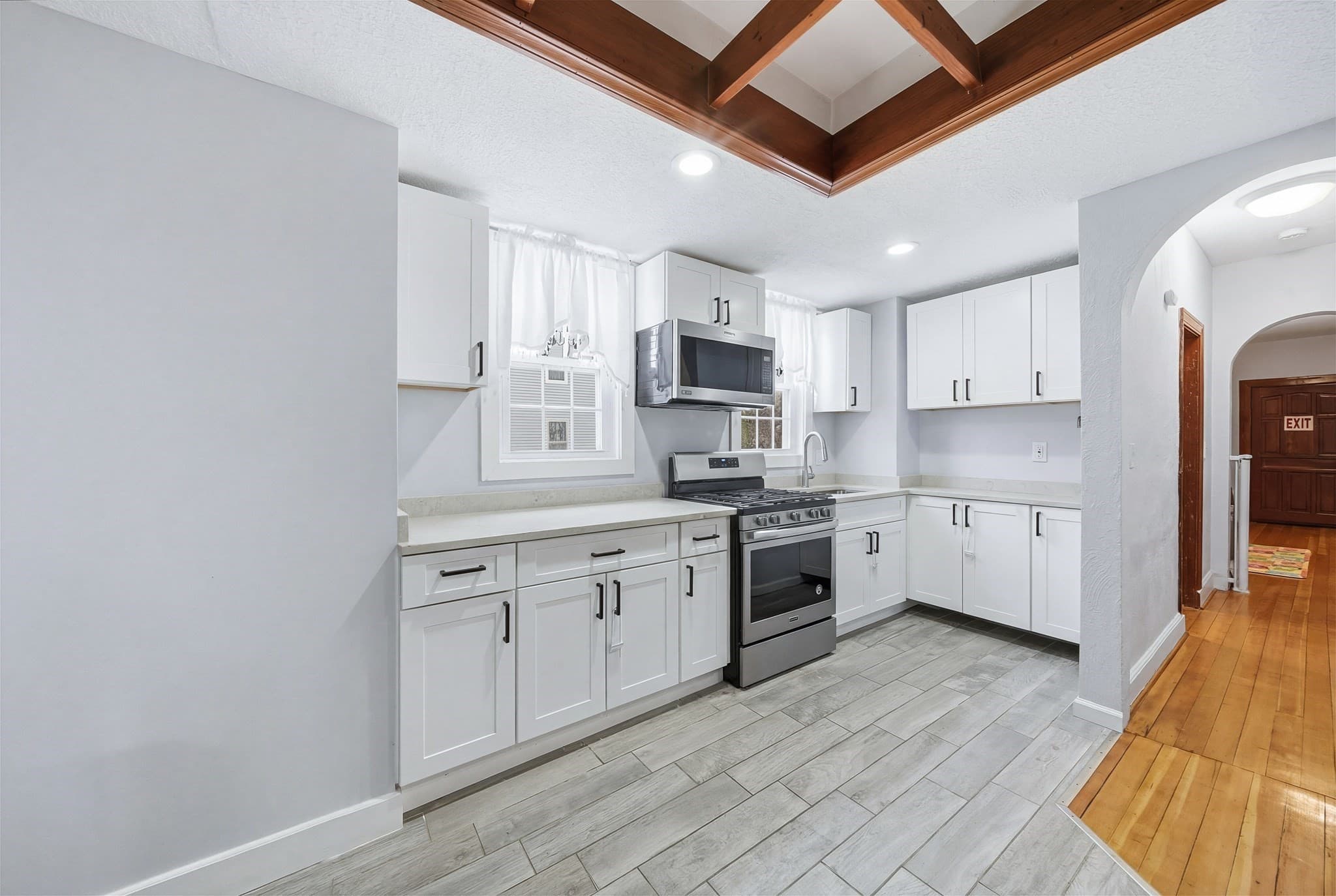 3 Family at 100 Nightingale, Boston MA 02124, Boston, photo 3 of 42