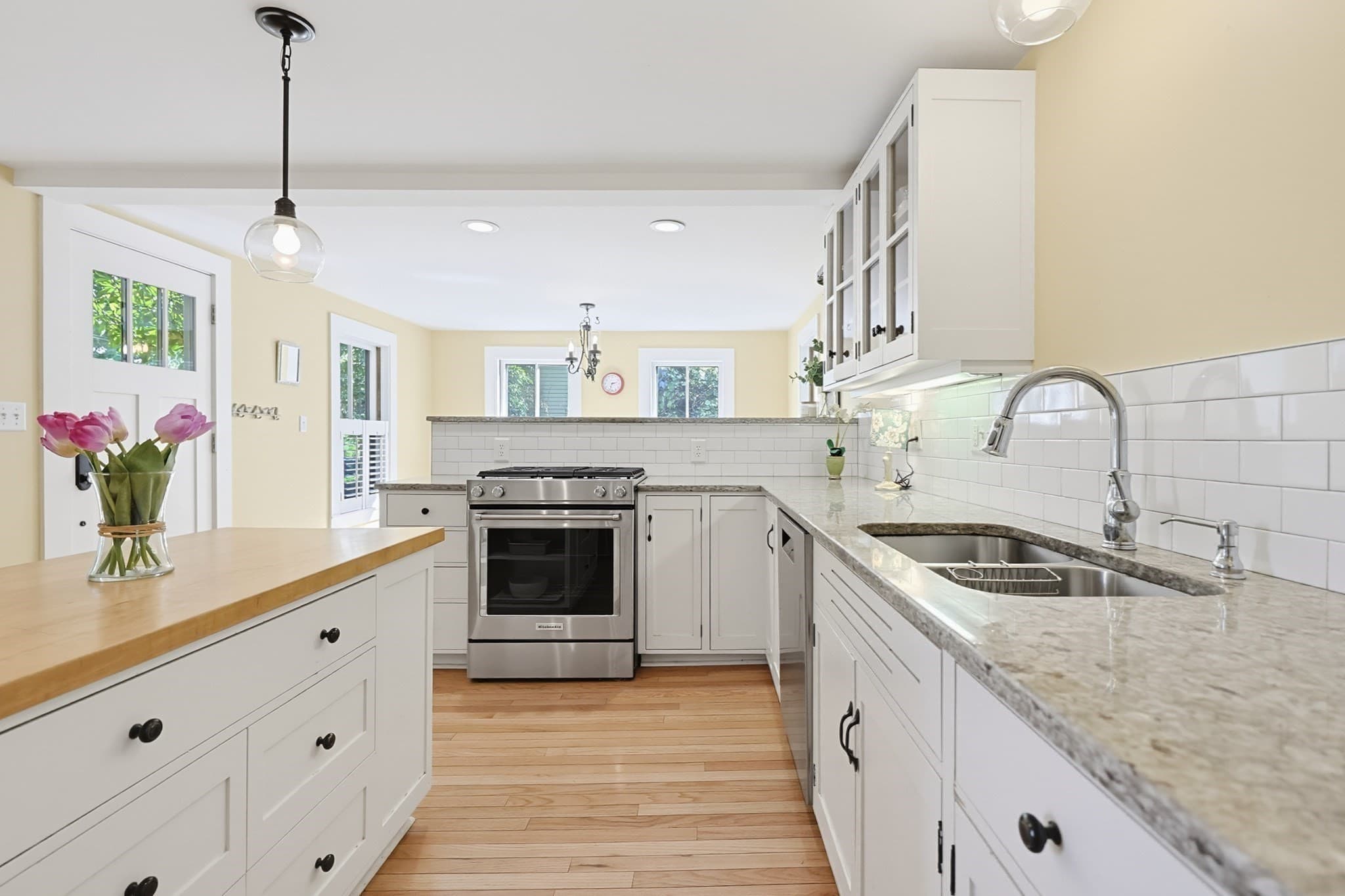 Single Family Residence at 423 South St, Holliston MA 01746, Holliston, photo 7 of 42