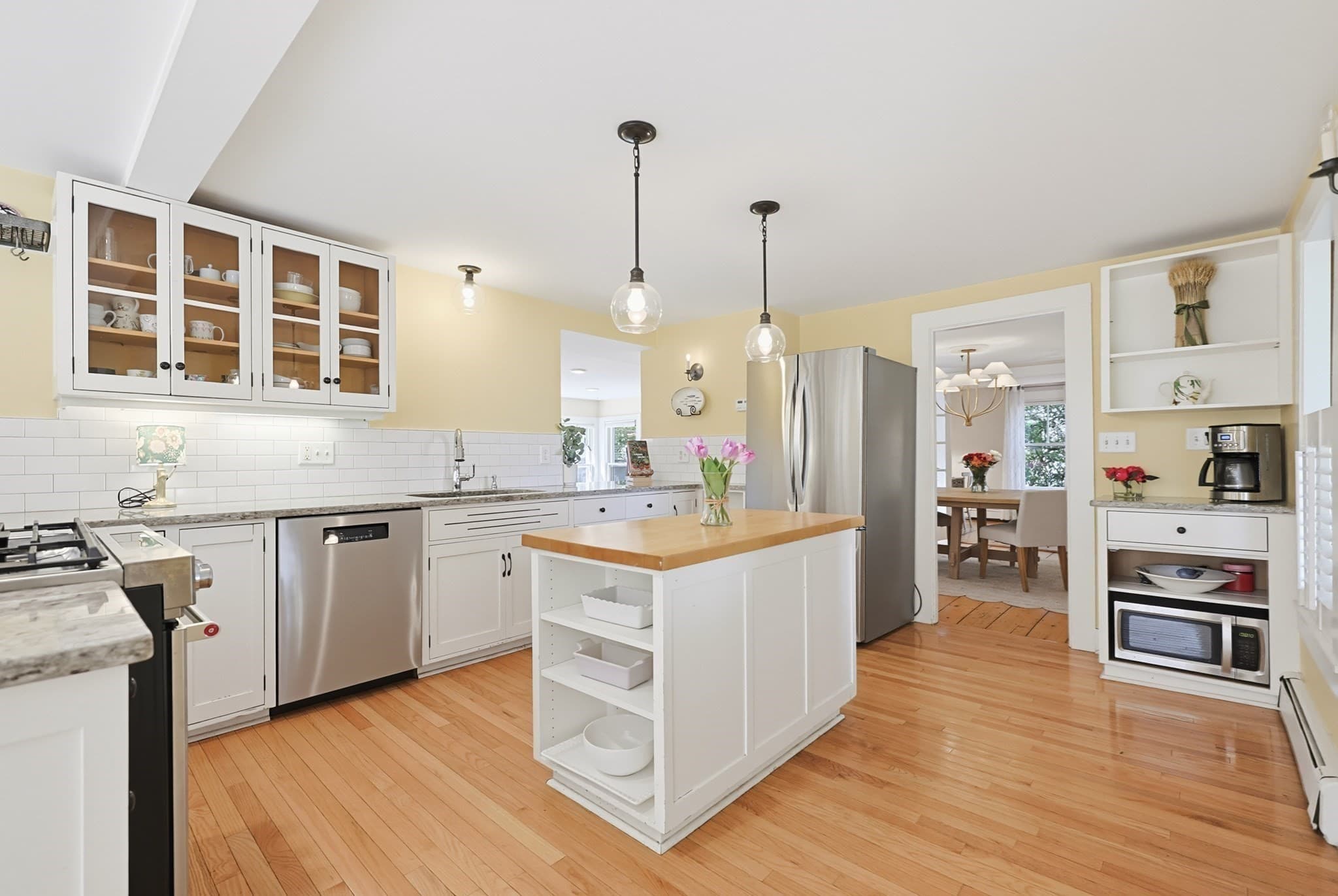 Single Family Residence at 423 South St, Holliston MA 01746, Holliston, photo 3 of 42