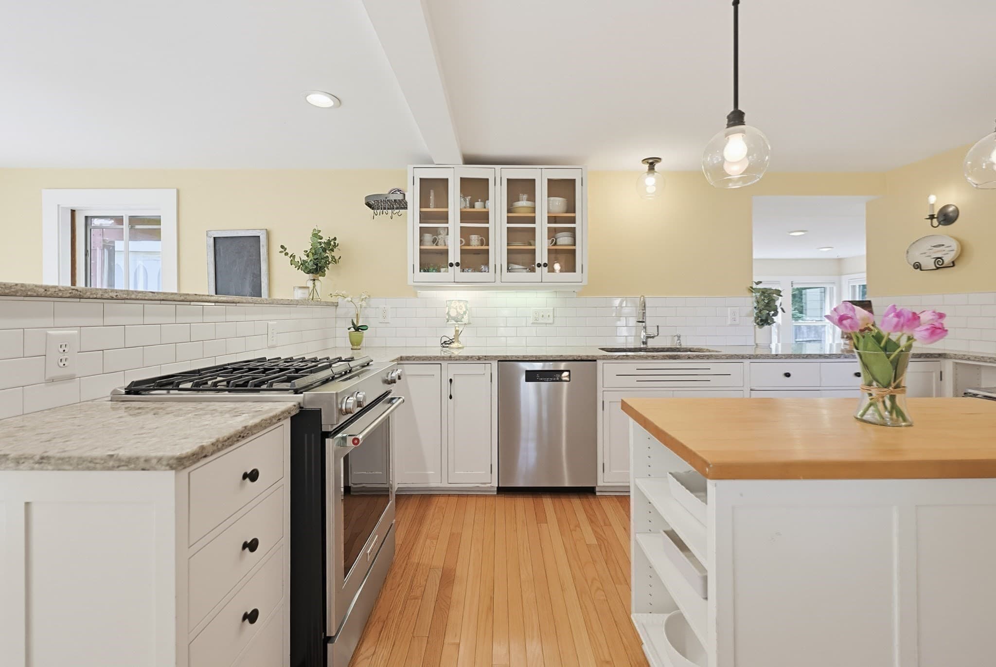Single Family Residence at 423 South St, Holliston MA 01746, Holliston, photo 4 of 42