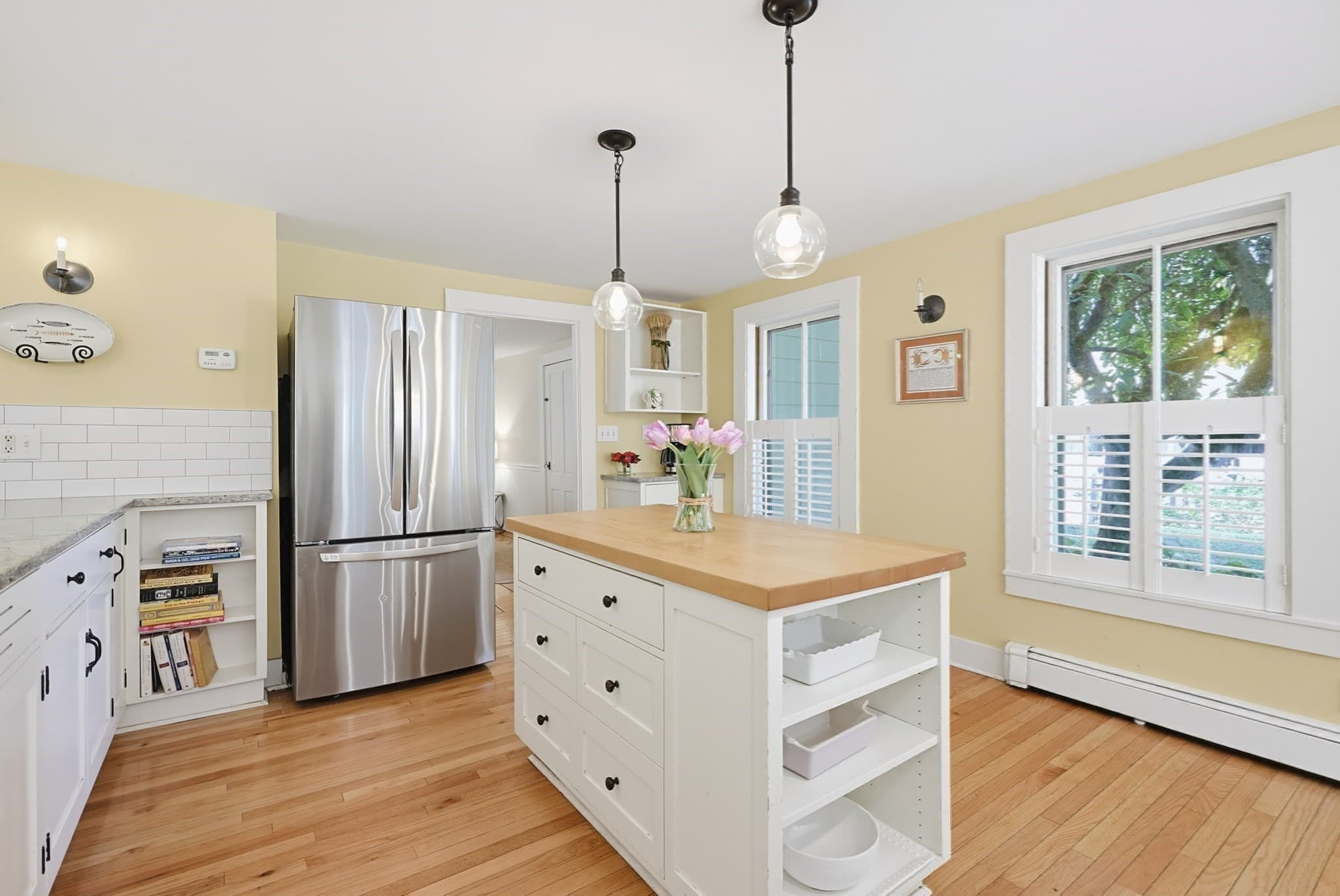 Single Family Residence at 423 South St, Holliston MA 01746, Holliston, photo 8 of 42