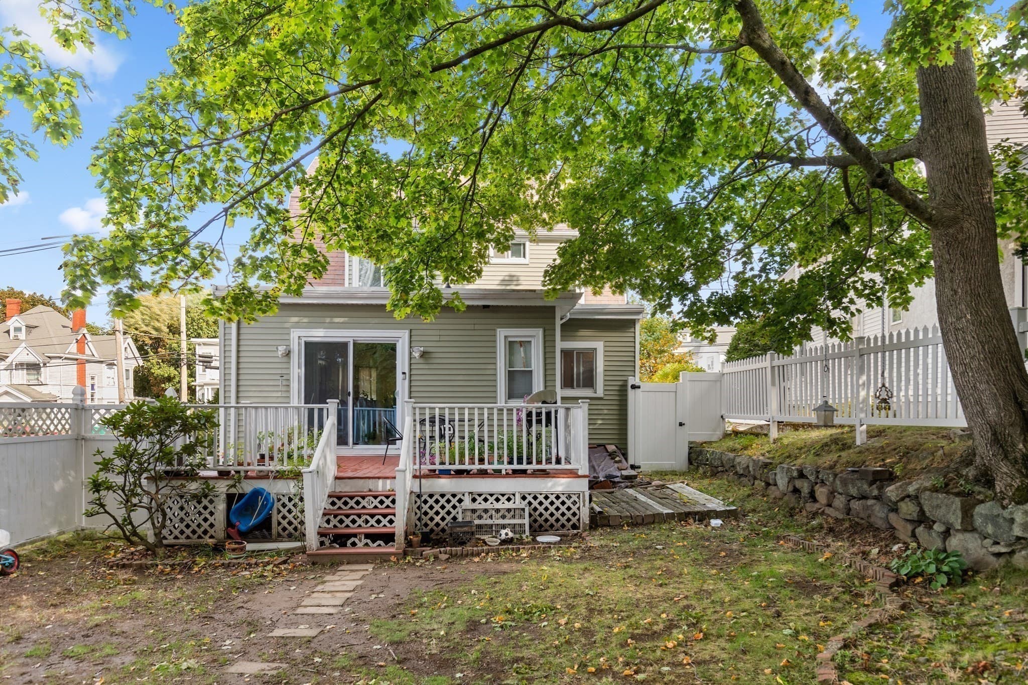 Single Family Residence at 100 Euclid Ave, Lynn MA 01904, Lynn, photo 27 of 32