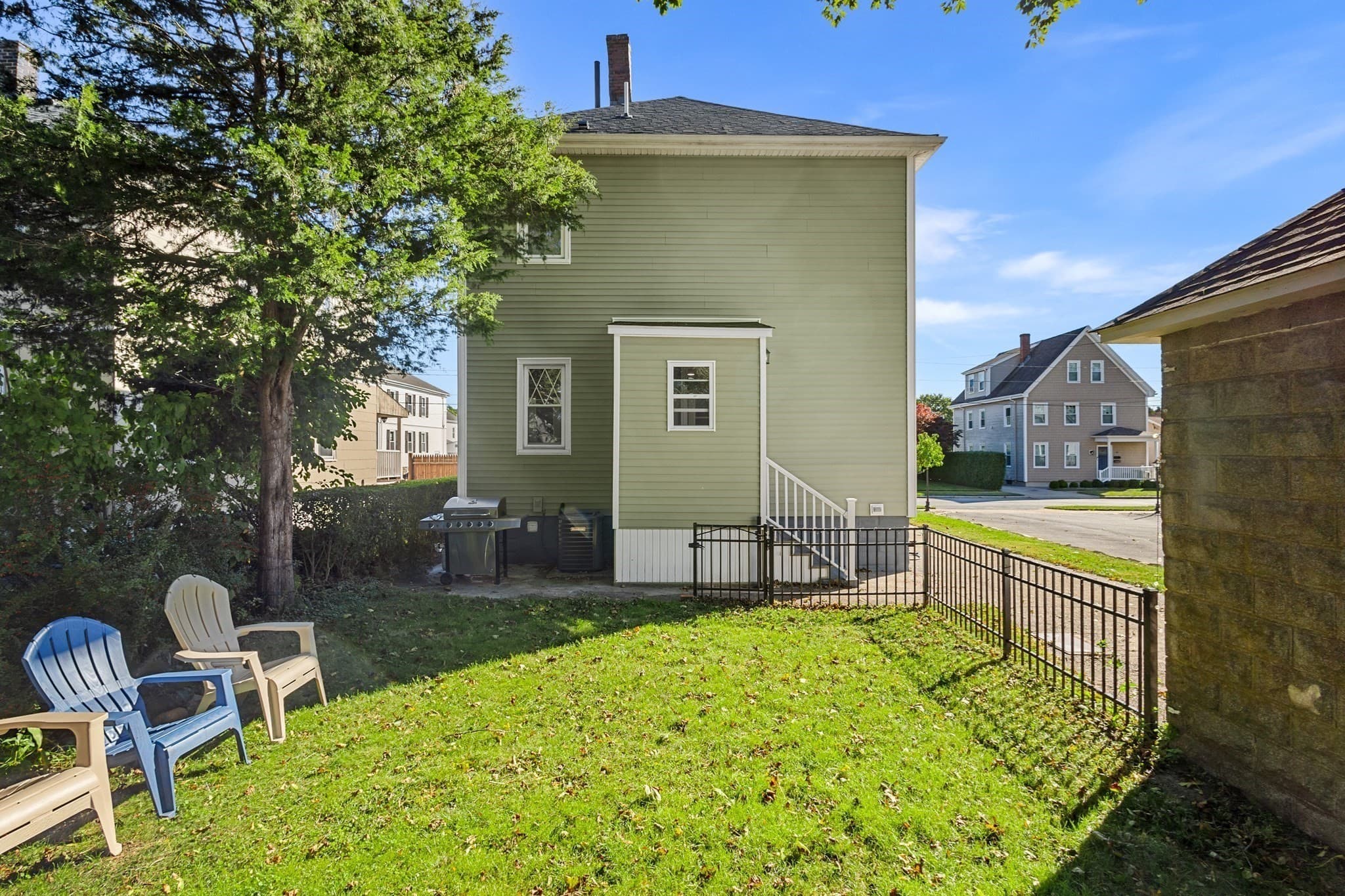 Single Family Residence at 69 Milford St, New Bedford MA 02745, New Bedford, photo 20 of 22